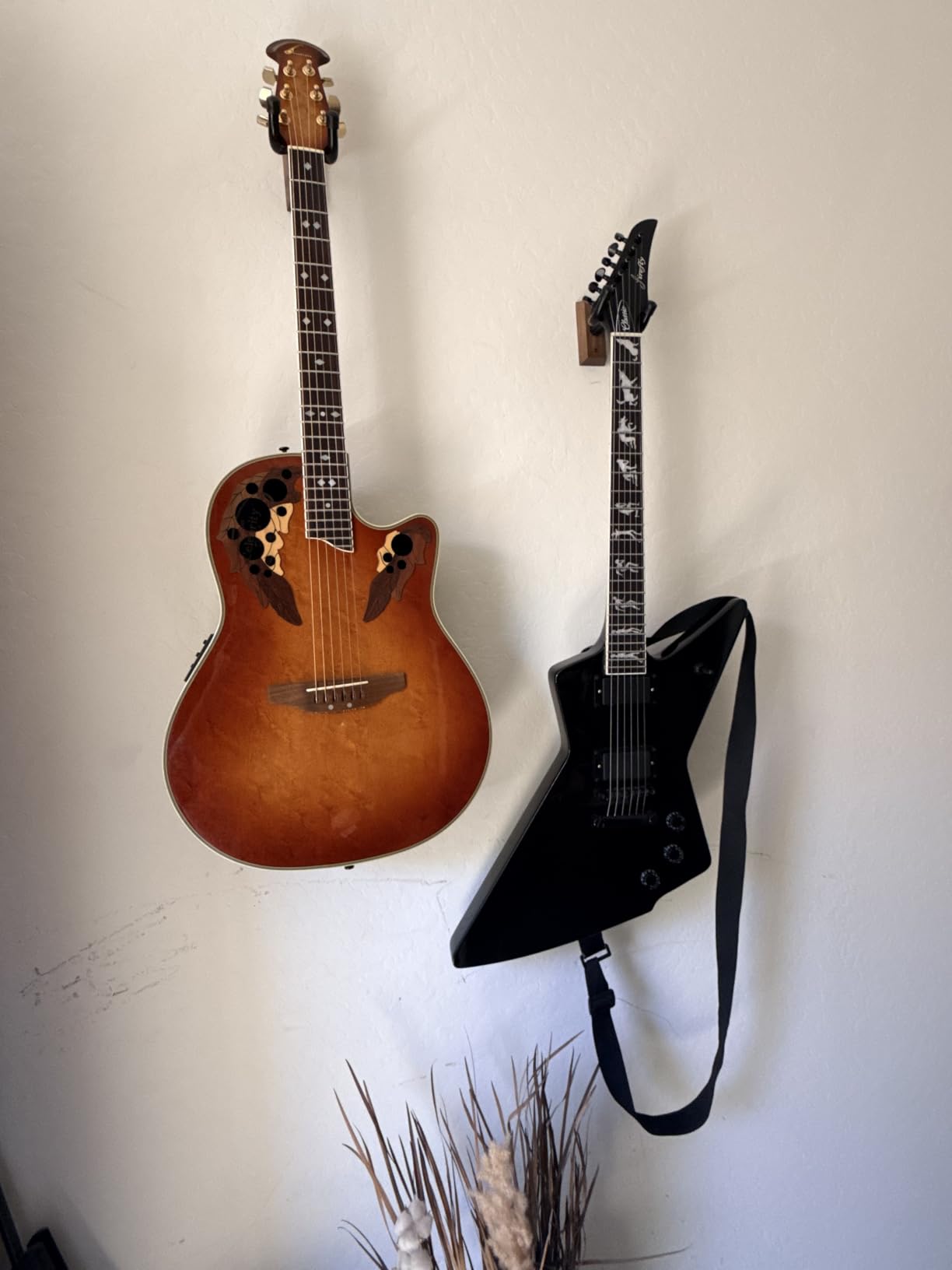 Firefly FFLX Solid Body Electric Guitar, Mahogany Guitar Body, Stainless Steel and Ball End Frets, Rosewood Fretboard (Cream) customer photo 2
