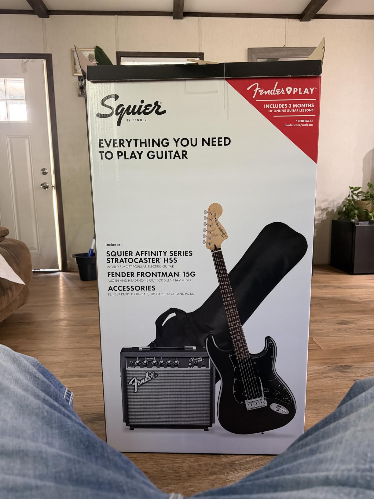 Affinity Series Stratocaster Mustang Micro Pack, Laurel Fingerboard, Black, Gig Bag, HD9, US, CA, EU, AU, JP customer photo 1