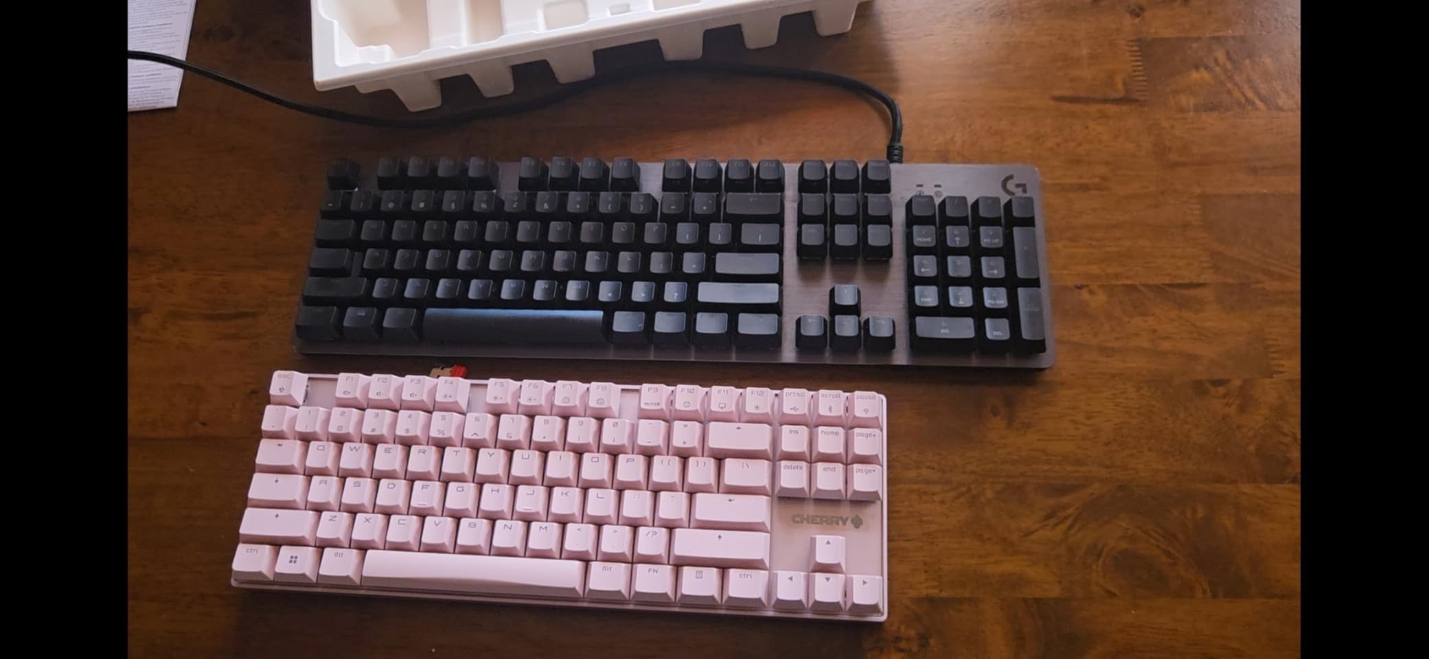 Cherry MX 8.2 TKL Wireless, Tenkeyless Mechanical Gaming Keyboard customer photo 1