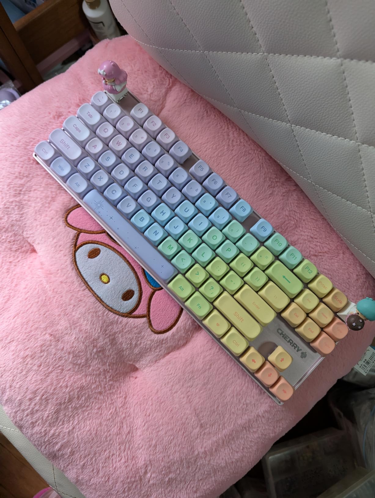 Cherry MX 8.2 TKL Wireless, Tenkeyless Mechanical Gaming Keyboard customer photo 2
