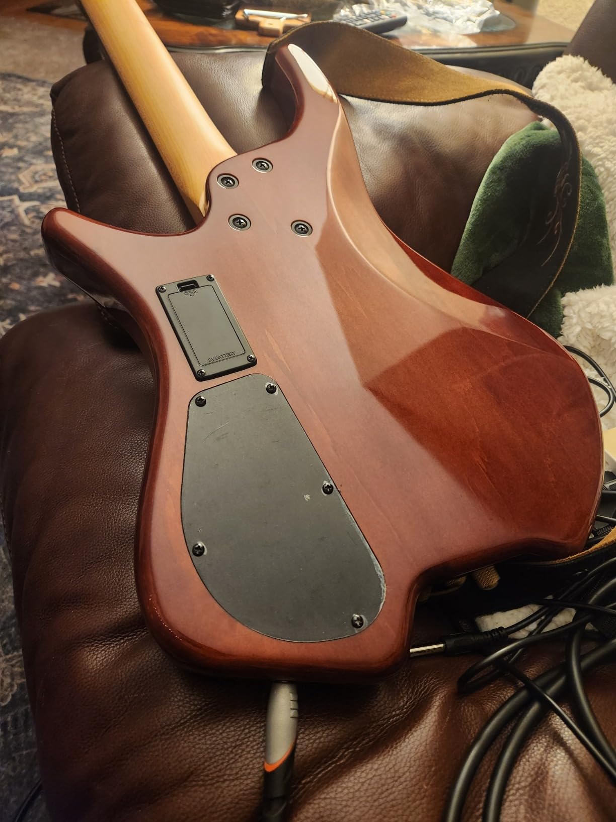 4 String Headless Electric Bass Guitar poplar body Carbon Fibre Maple neck fanned fret customer photo 2