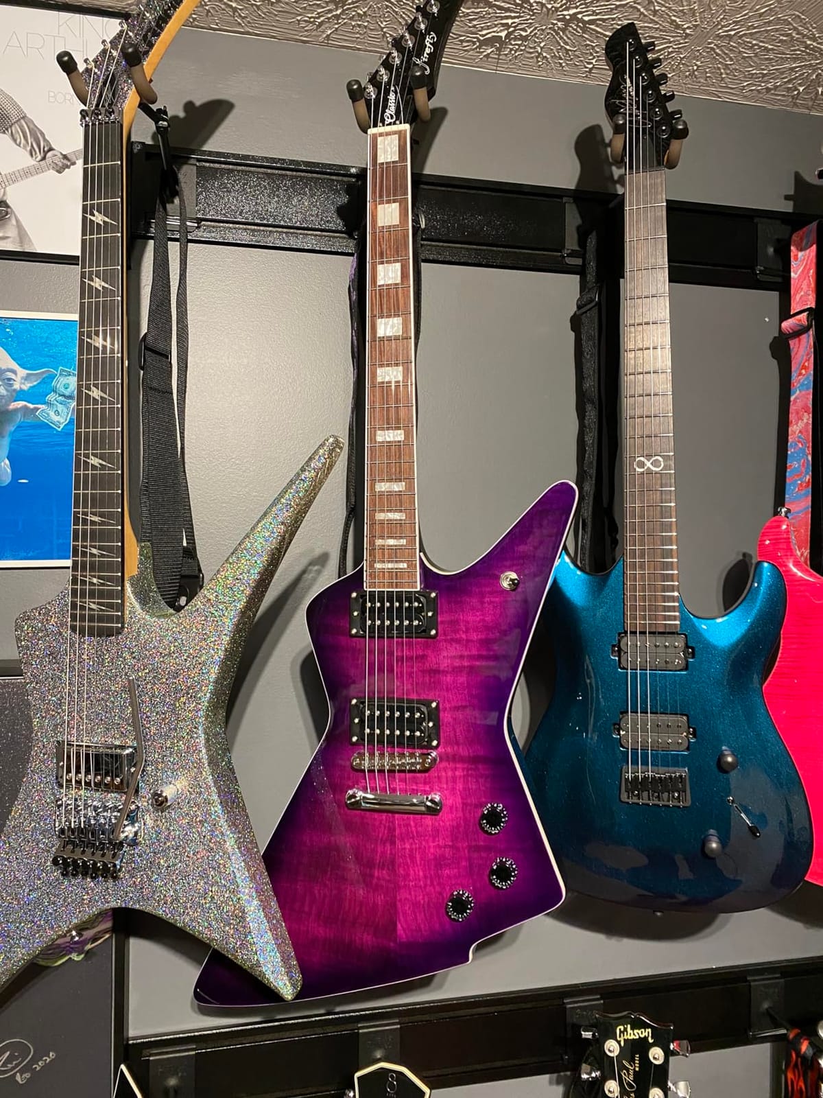 Firefly FFLX Solid Body Electric Guitar, Mahogany Guitar body, Stainless steel and ball end frets, rosewood fretboard (Gloss Cream Color) customer photo 2
