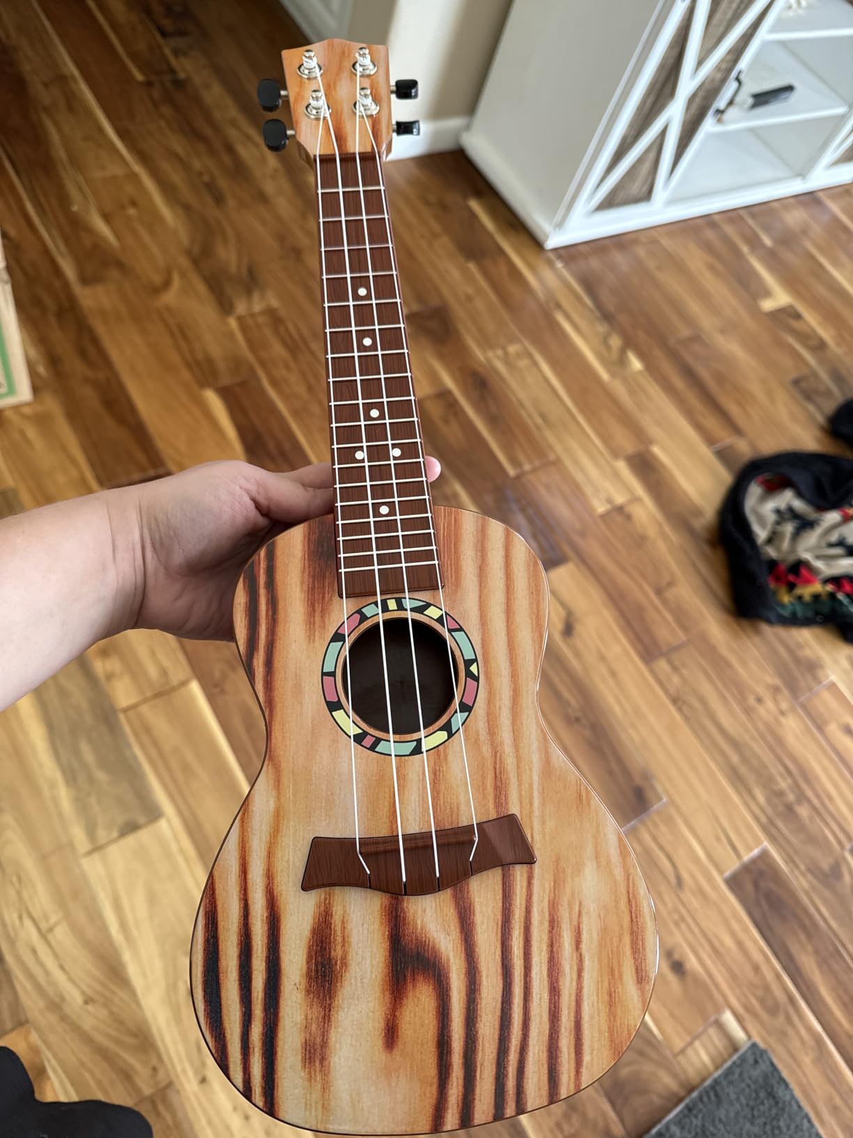 Raimy 21in Kids Ukulele Guitar Toys for 3 4 5 6 7+ Year Old Boys Girls | Simulated Sound Quality, Music Instruments Learning Education, Beginner Birthday Gift, Easy to Play and Strum (Brown) customer photo 2