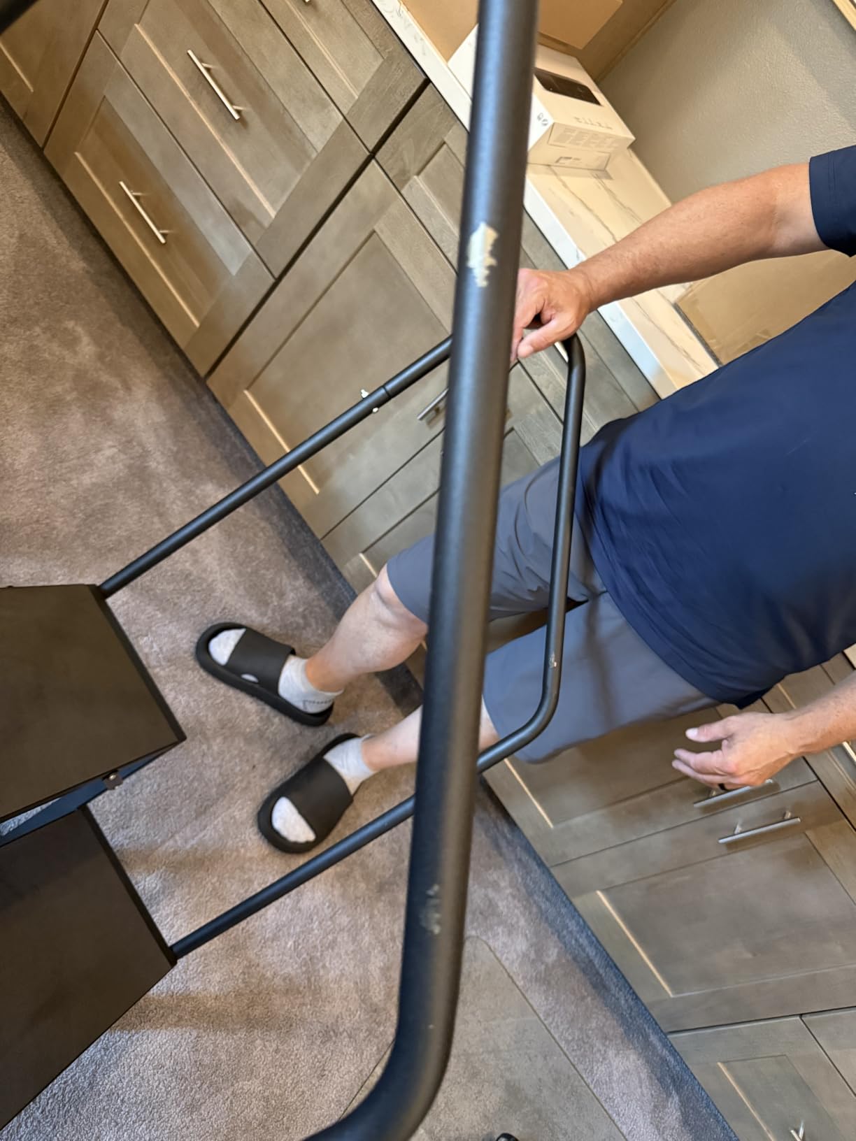 RV Steps with Dual Handrails, 4 Step Spa Hot Tub Steps with Anti-Slip Pedals, 400lbs Load Capacity, Universal Portable Mobile Home Stairs Steps for 5th Wheel RV, Spa, Porch, Pool, Travel Trailers customer photo 1