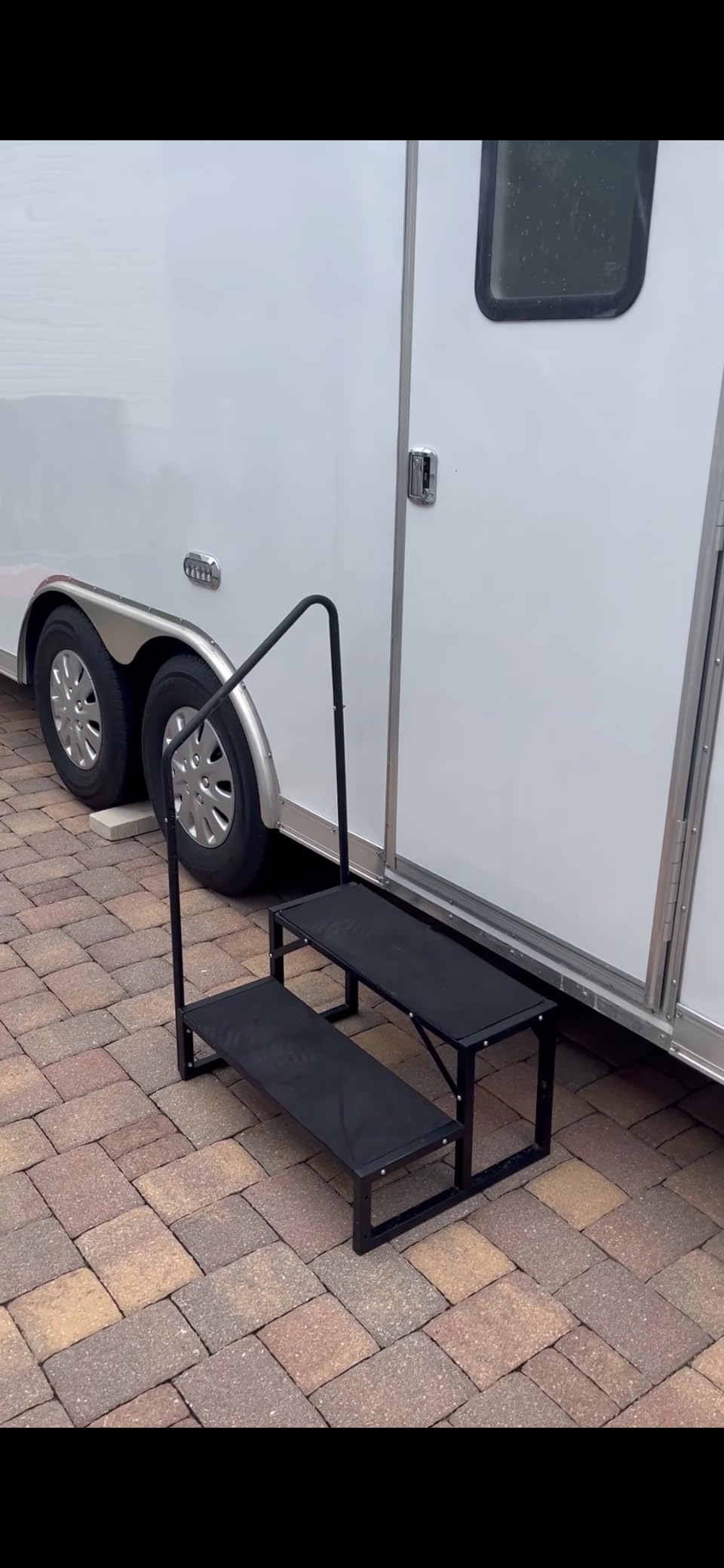 RV Steps with Dual Handrails, 4 Step Spa Hot Tub Steps with Anti-Slip Pedals, 400lbs Load Capacity, Universal Portable Mobile Home Stairs Steps for 5th Wheel RV, Spa, Porch, Pool, Travel Trailers customer photo 2