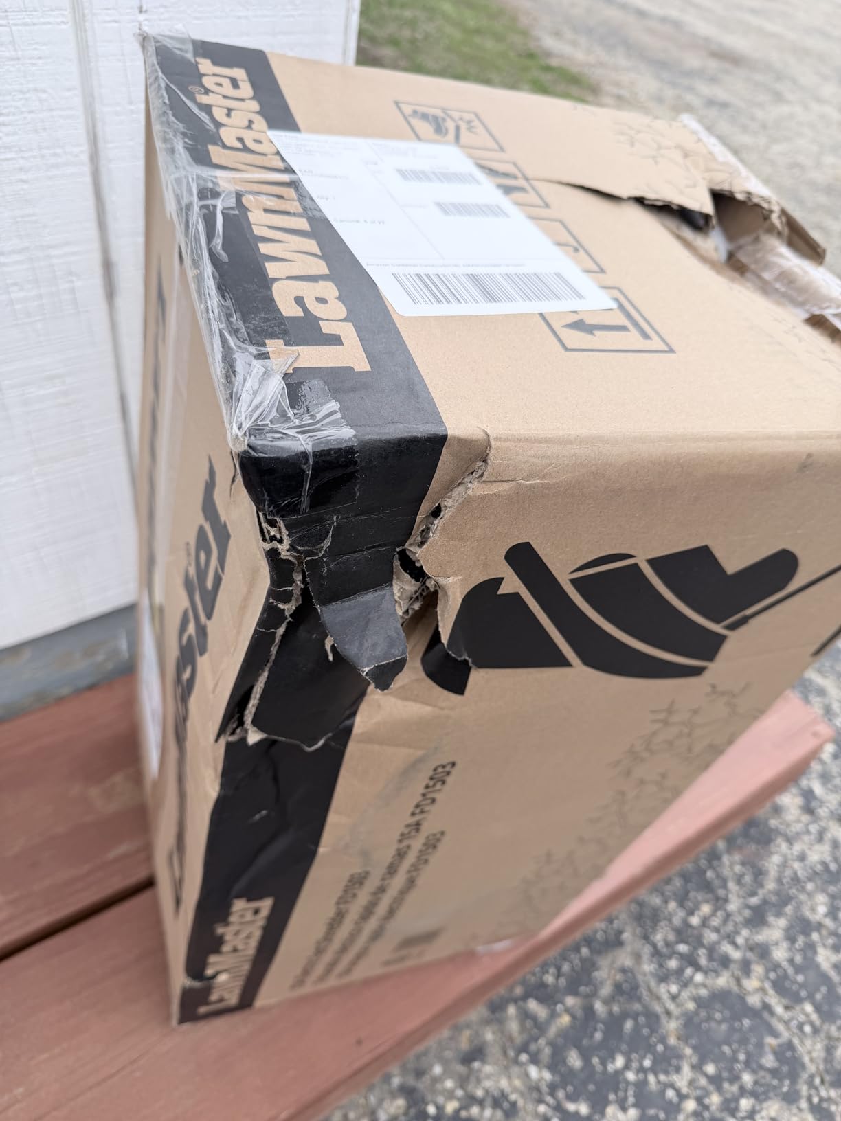 LawnMaster Electric Wood Chipper 1.8'' Cutting Diameter with Bag, FD1503 customer photo 1