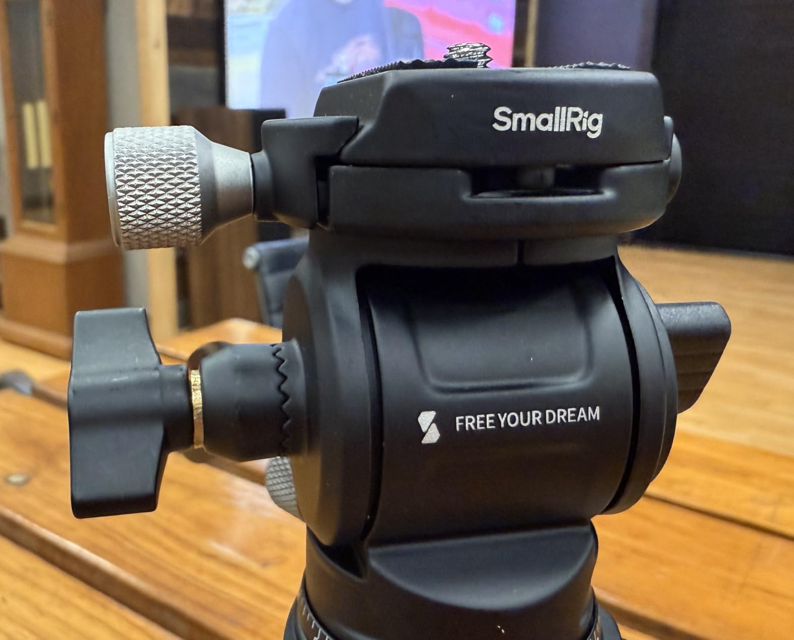 SmallRig Carbon Fiber Tabletop Tripod Kit - 5025 customer photo 2