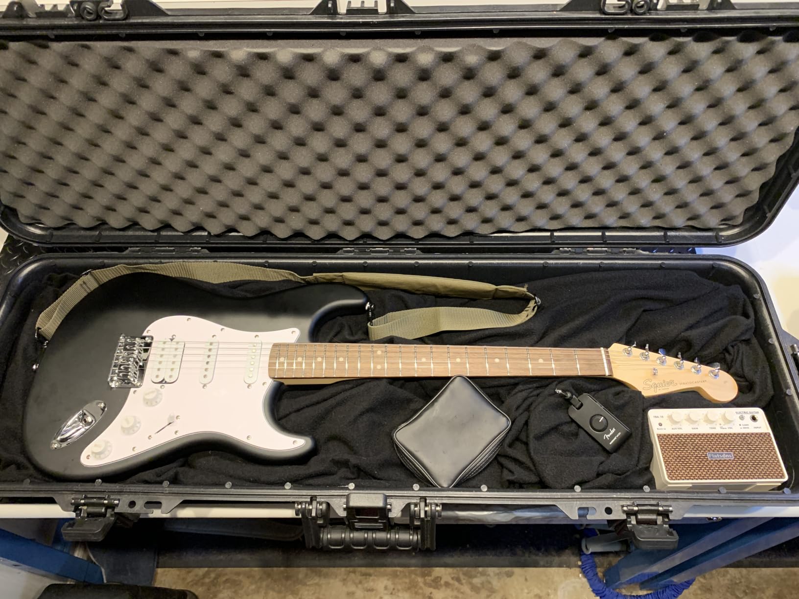 Fender Squier Debut Stratocaster HT HSS Beginner Electric Guitar, Black | Starter electric guitar, HSS pickups, hardtail bridge, 2-year warranty, free lessons included, kids and adults customer photo 2