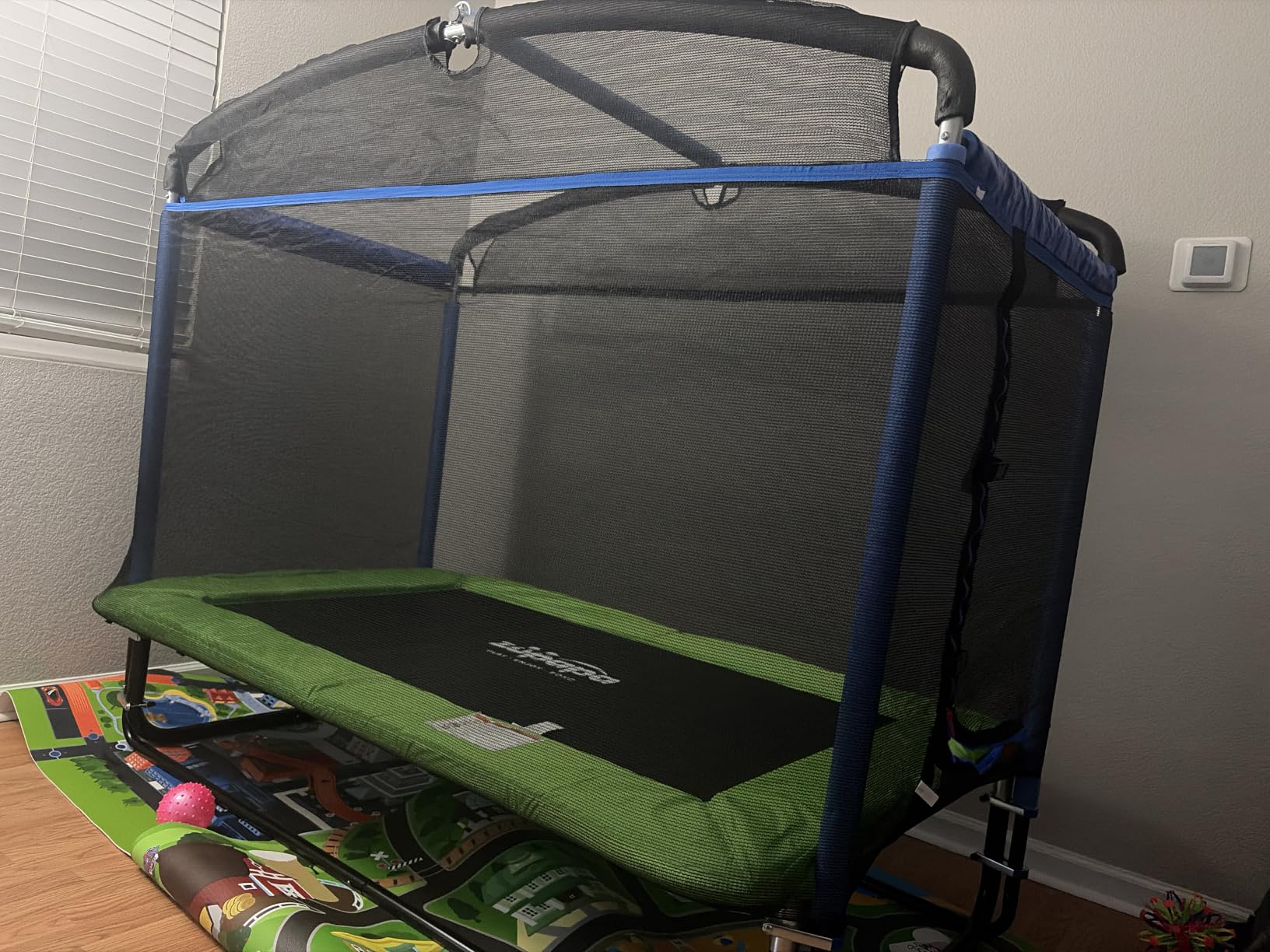 Zupapa 4X6FT Rectangle Trampoline with Basketball Hoop, and Safety Net - Indoor/Outdoor Kids Trampoline for Toddlers Ages 3-6, 220LBS Capacity, Heavy-Duty Galvanized Steel Frame customer photo 1
