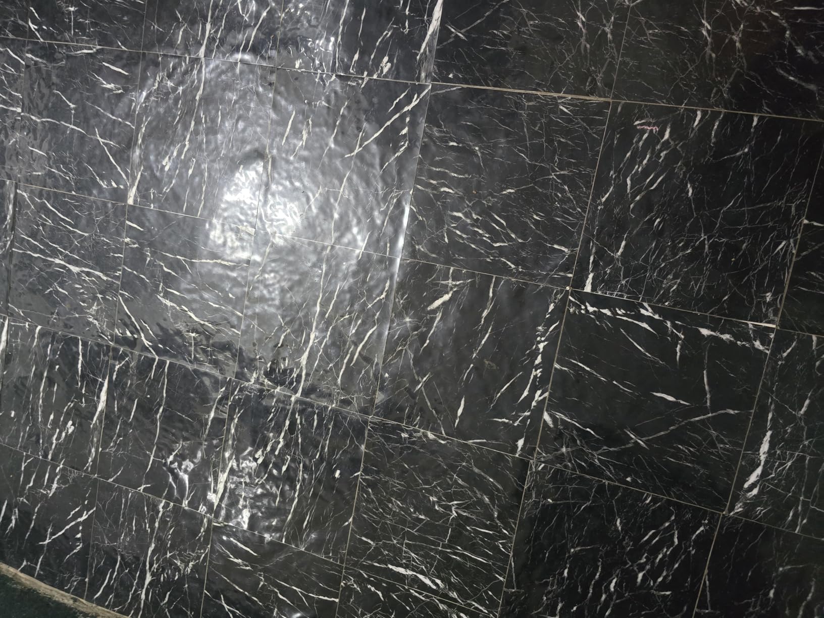 20-Pack Peel and Stick Floor Tiles Vinyl Floor 12 x 12 inch Self Adhesive Waterproof Flooring Planks DIY for Bathroom, Kitchen, Living Room, RV, Cover 20 Sq. Ft, Polish Black Marble customer photo 2