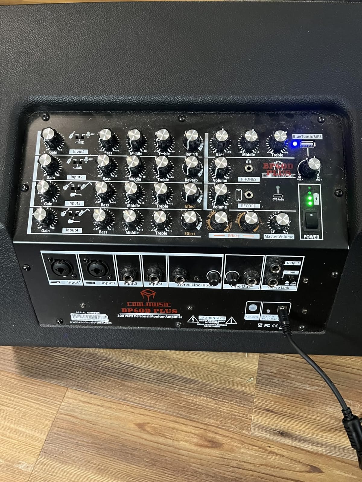 Coolmusic BP60D Plus 300W Busking Acoustic Guitar Amplifier, 4 Channel Instrument Amp with Multi Effects & 3-Band EQ customer photo 1
