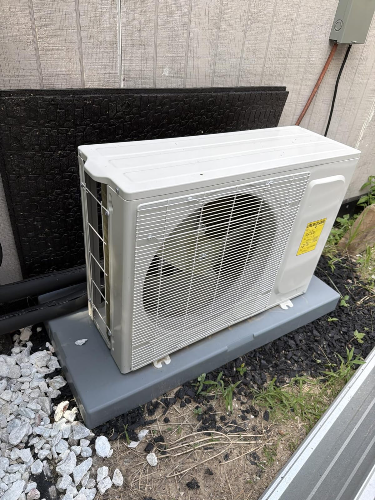YITAHOME 21 SEER2 24000 BTU Mini Split AC/Heating System, 208-230V Pre-charged Inverter System with Wi-Fi&Alexa Compatibility, Cover Up to 1500 Sq. Ft, Complete Installation Kit Included customer photo 1