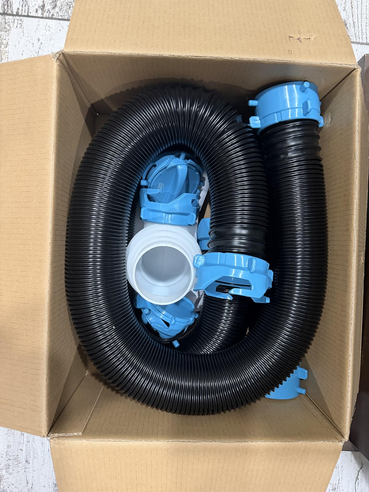 Amazon Basics RV Sewer Hose Kit, 20 ft, Black customer photo 1