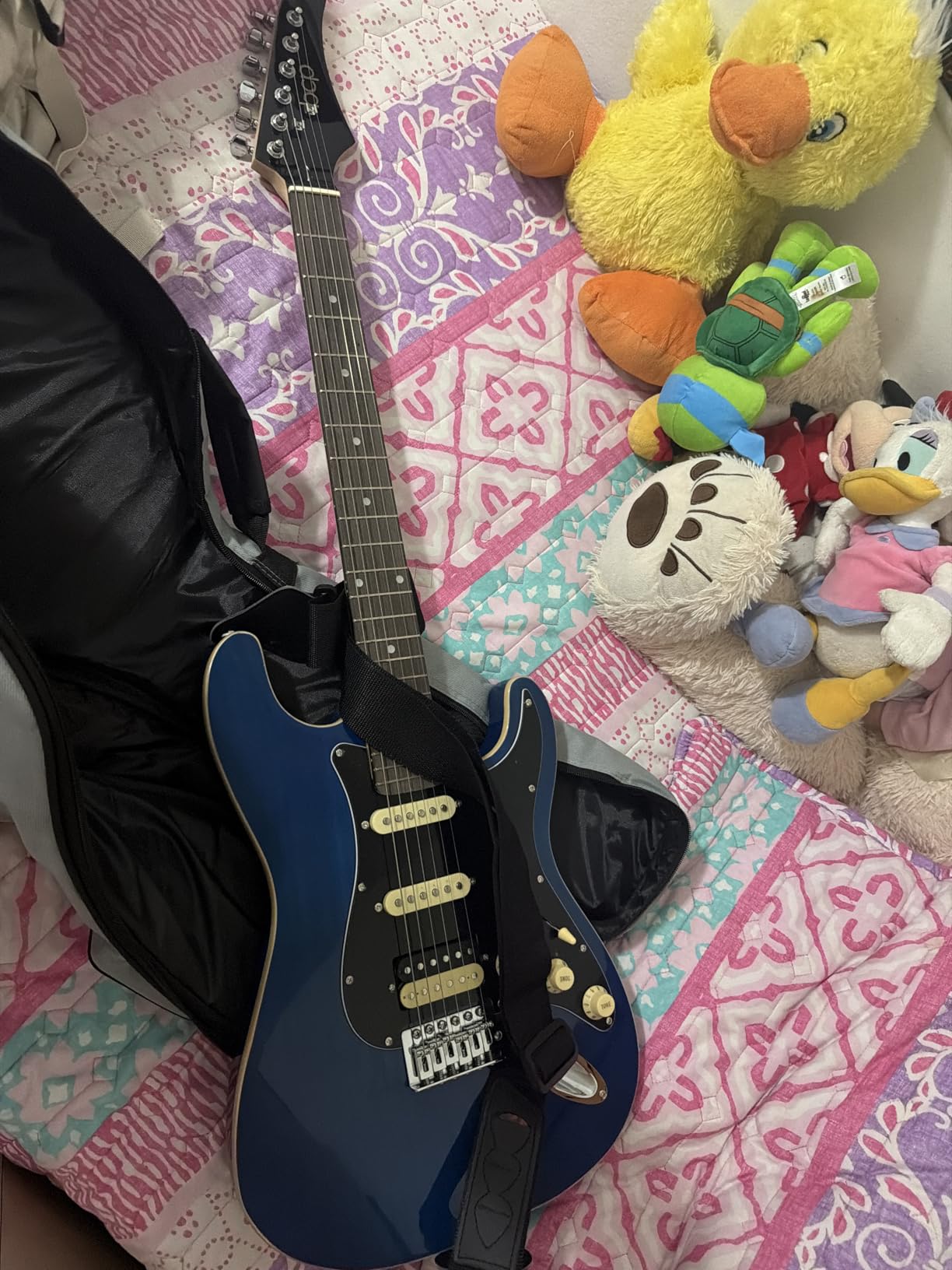 Best Choice Products Beginner HSS Electric Guitar Kit w/Headphone Amp, Padded Gig-Bag, Headphones, Guitar Strap - Sunburst/Black customer photo 1