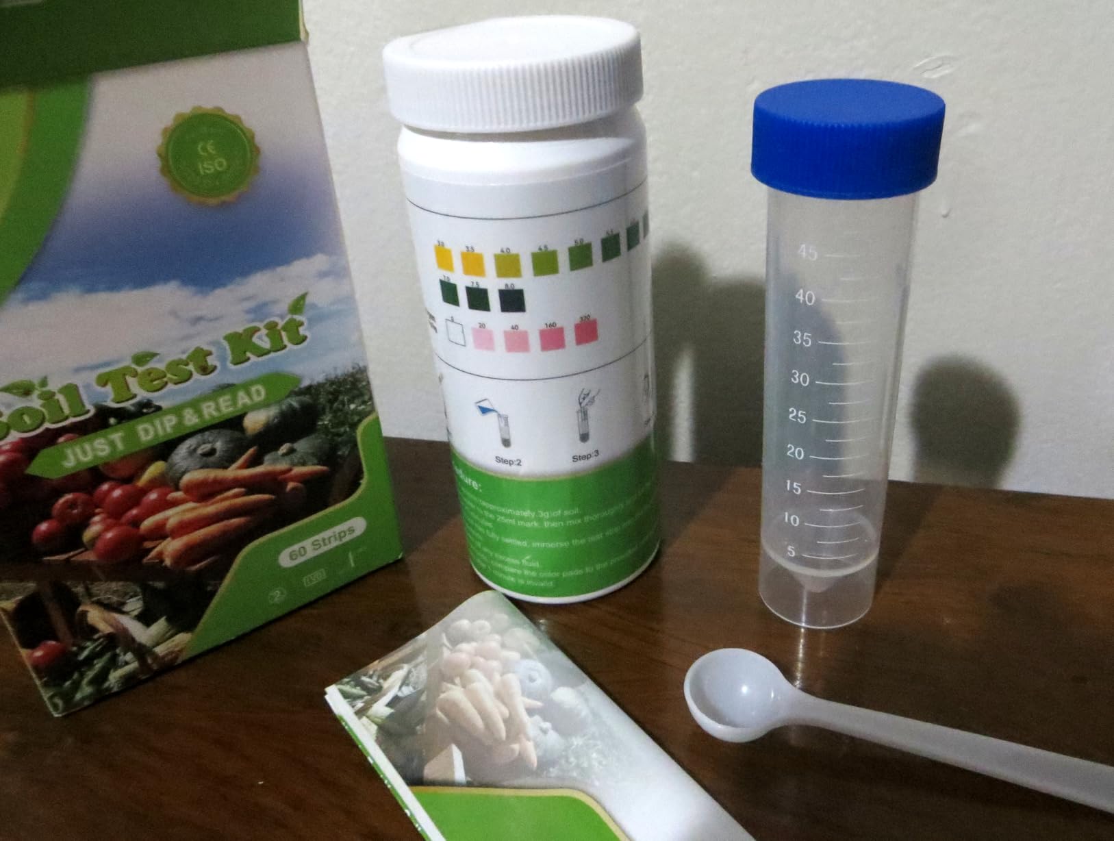 2-in-1 pH & Nitrogen Soil Test Kit, Home Soil Testing Kit for Lawns Gardening Grass Vegetables Nutrients, Soil pH Nitrogen Tester Strips Separately Sealed in Foils, Easy to Use, Rapid Results customer photo 1