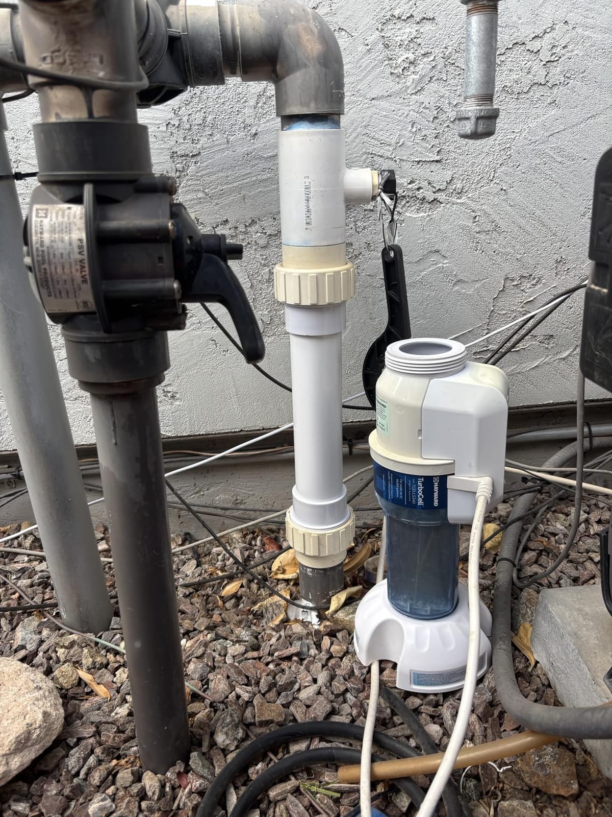Salt Chlorine Generator - for Above Ground Pools up to 15,000 Gallons, Intelligent Saltwater Pool System with Auto Chlorine Calculation, Salt Level Detection & Smart Salt Addition Guidance customer photo 1