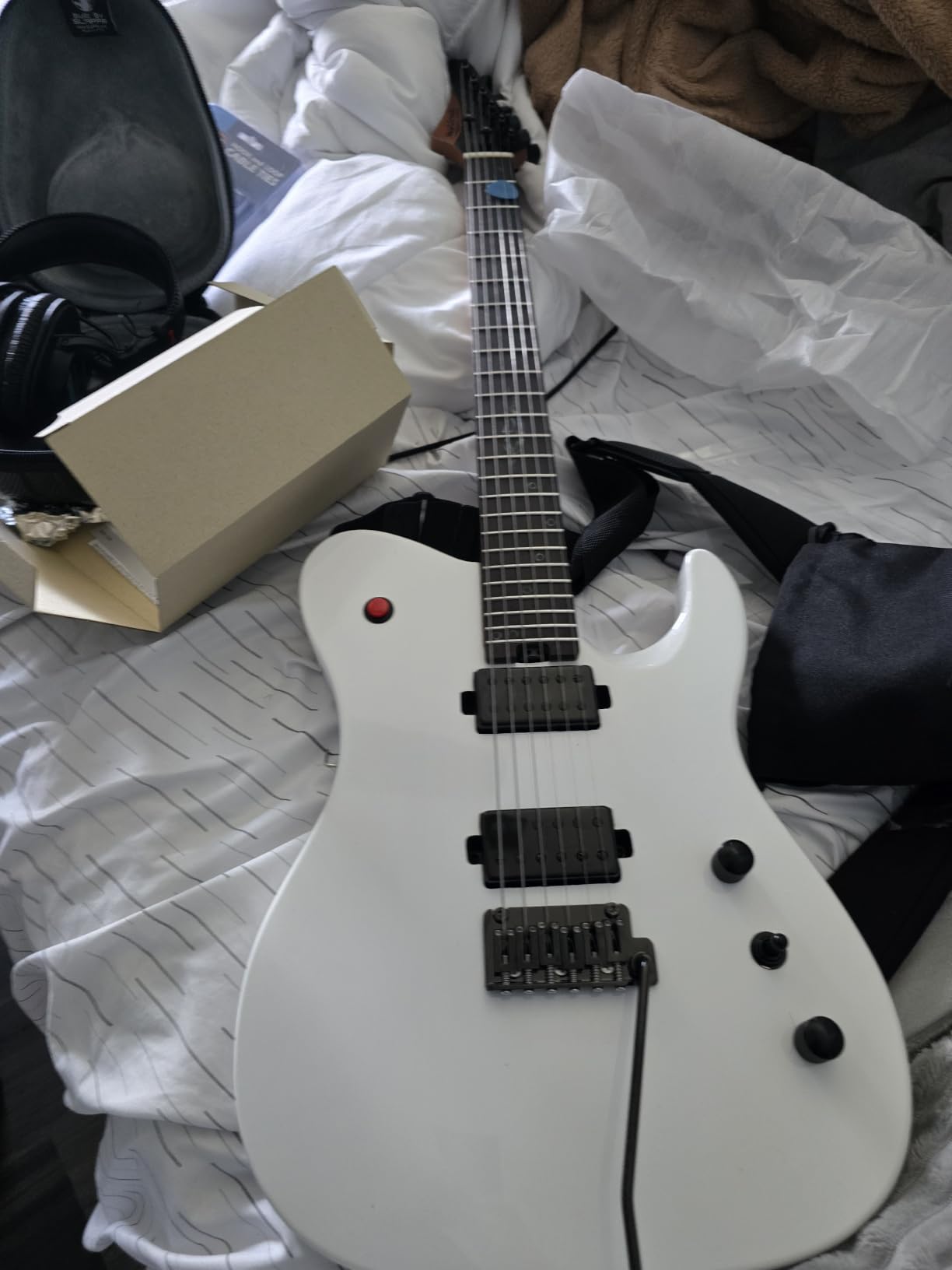 WestCreek Helyx Solid Body Electric Guitar | Mahogany Body, Stainless Steel Frets, Roasted Maple Neck, Rosewood Fretboard, Bone Nut, 24 Frets (Matte Black) customer photo 1