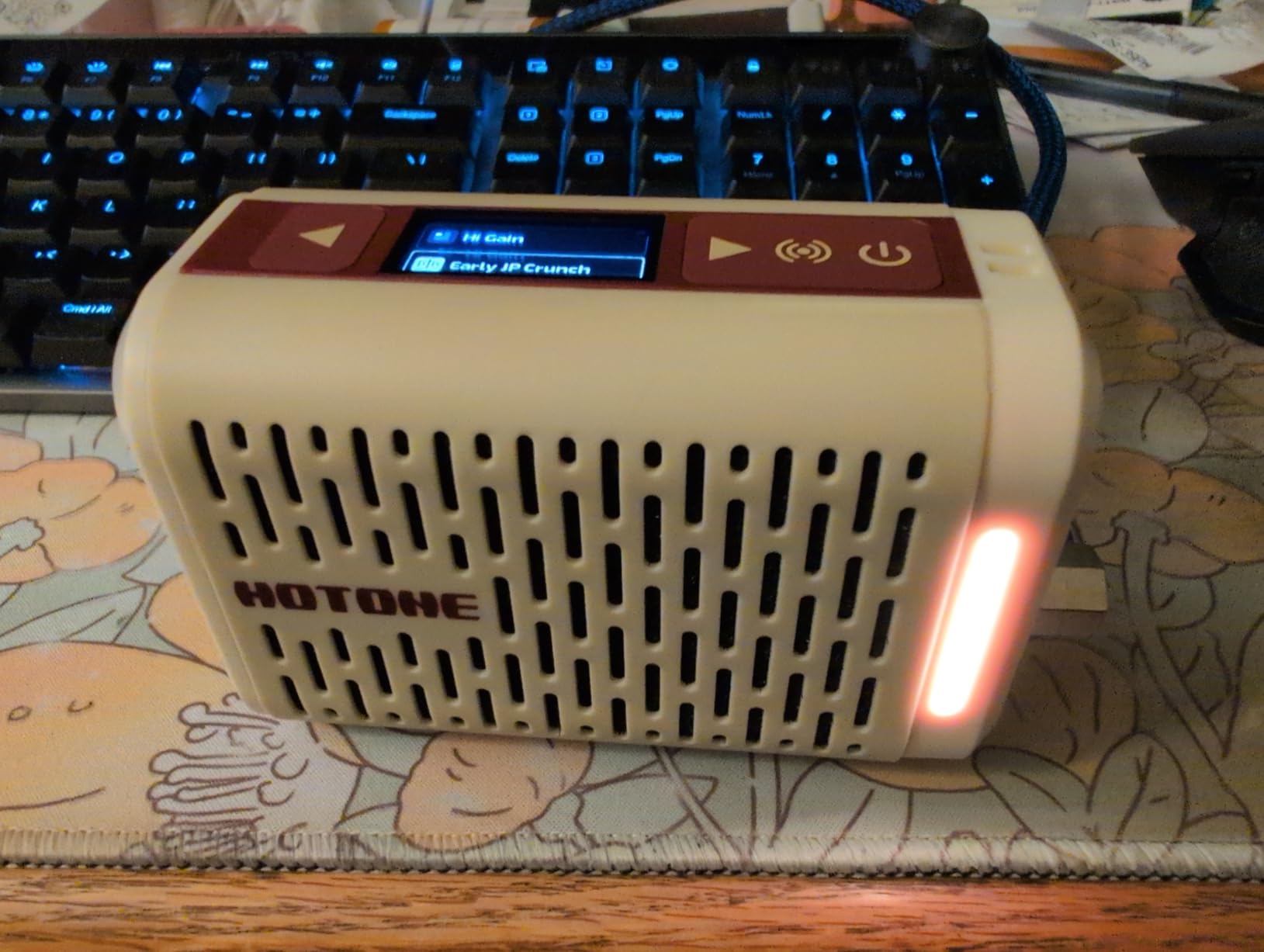 HOTONE Pulze Mini 5W Mini Ultra-Portable Smart Guitar Amp & Speaker | Ultra-portable amp & BT speaker in one. 191 effects, 200 tones (Presets), up to 20 user IRs & 11-hr battery customer photo 2