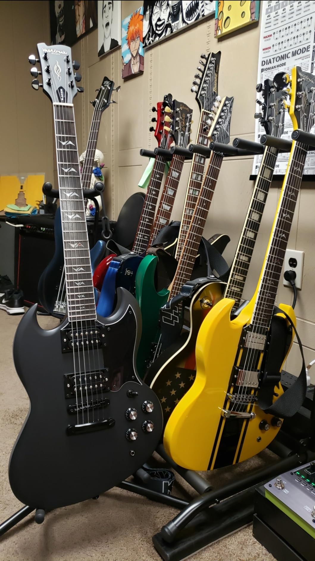 WestCreek RACER Solid Body Electric Guitar | Rounded End Frets, Bone nut, Rosewood Fingerboard, Mahogany Body (Black-Red Stripe) customer photo 2