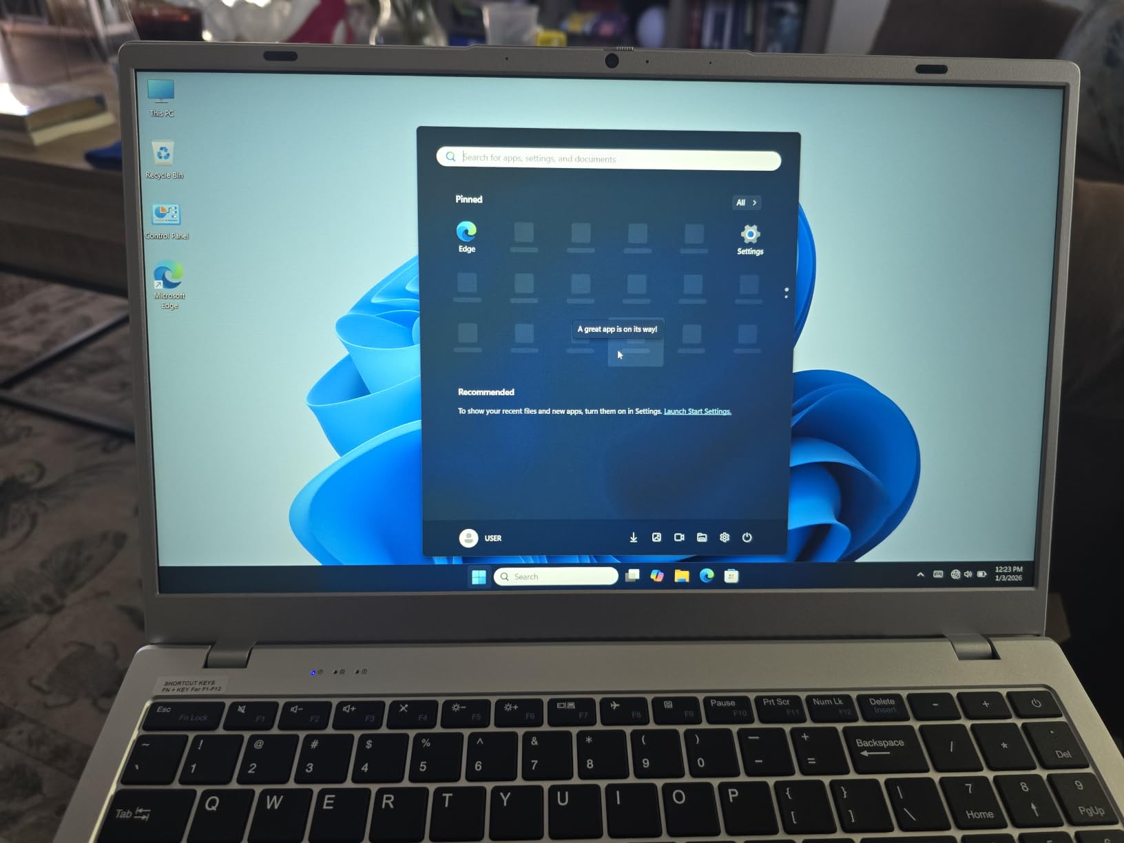 15.6 Inch Laptop Computer, 16GB RAM 512GB SSD, Pentium Gold 6500Y, FHD IPS Display, Student Laptop for Work & Study, WiFi 5, Bluetooth 5.0, HDMI, Type-C customer photo 1