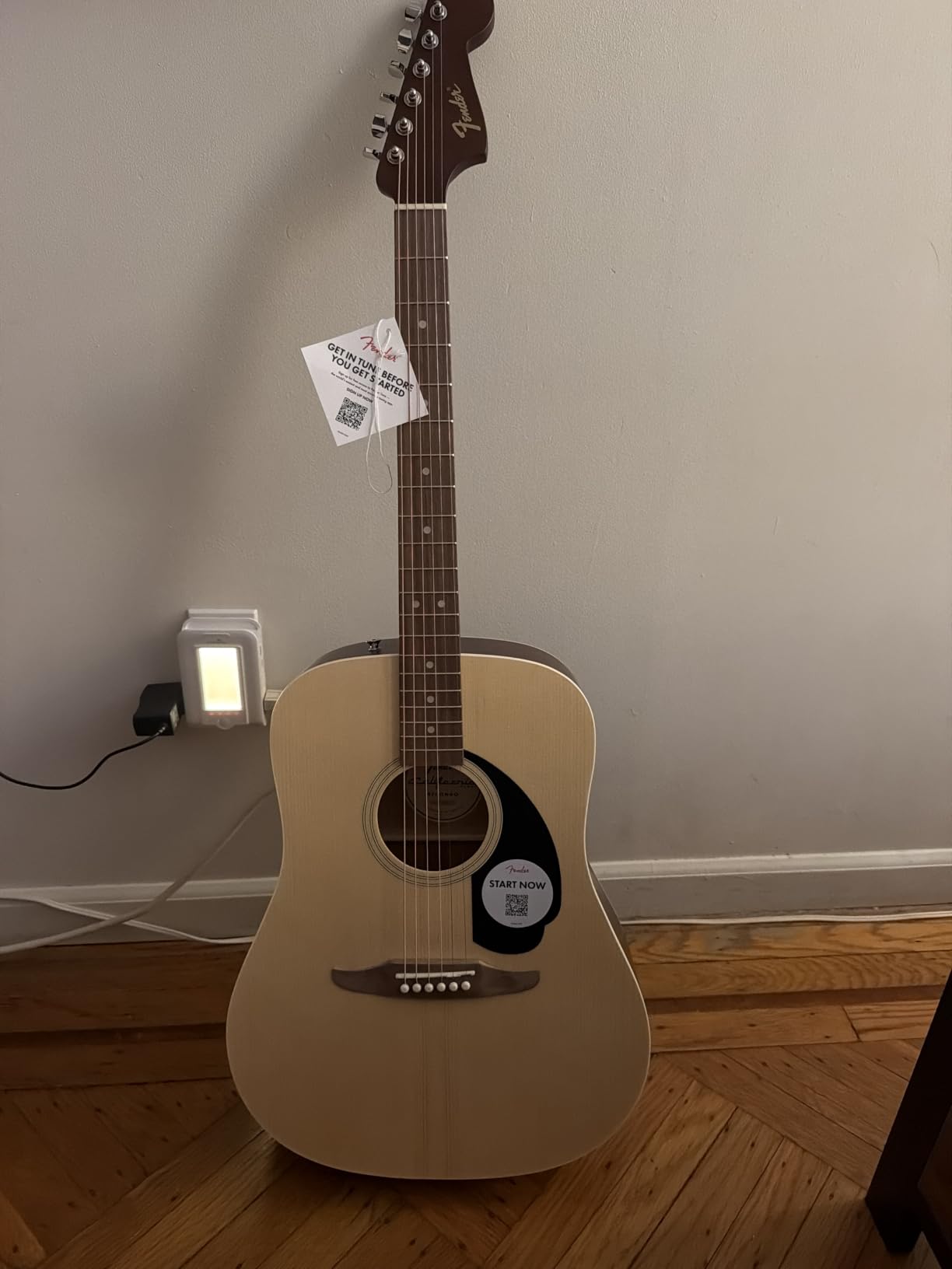 Fender California Redondo CE Acoustic-Electric Guitar - Natural Bundle with Gig Bag, Strap, Strings, Picks customer photo 1