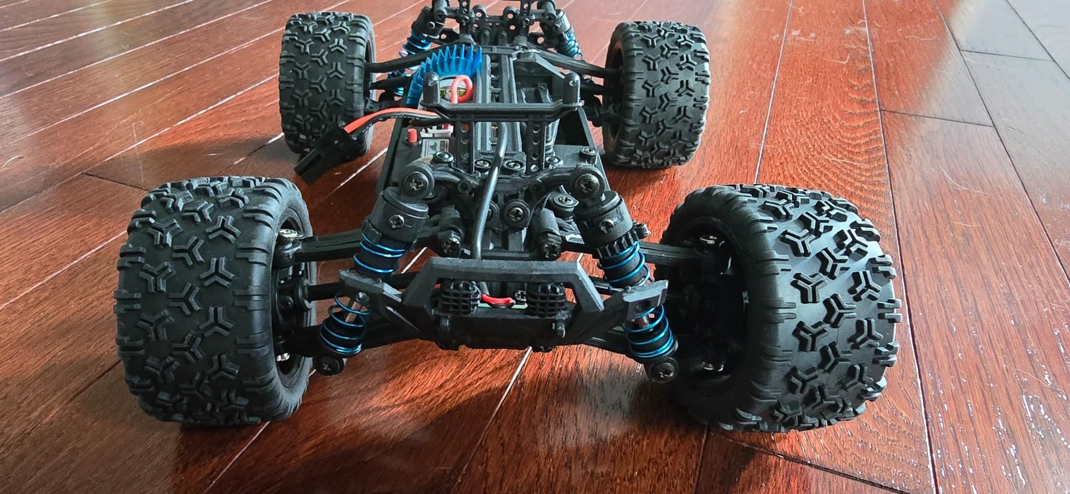 TENSSENX 1:18 Scale All Terrain RC Cars, 40KPH High Speed 4WD Remote Control Car with 2 Rechargeable Batteries, 4X4 Off Road Monster Truck, 2.4GHz Electric Vehicle Toys Gifts for Kids and Adults customer photo 2