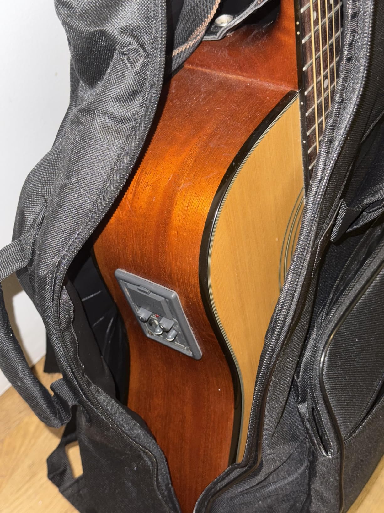 40 41 42 Inch Smart Acoustic Guitar Gig Bag Bluetooth LED Waterproof | App-Controlled LED Screen & Bluetooth Speakers | 0.7