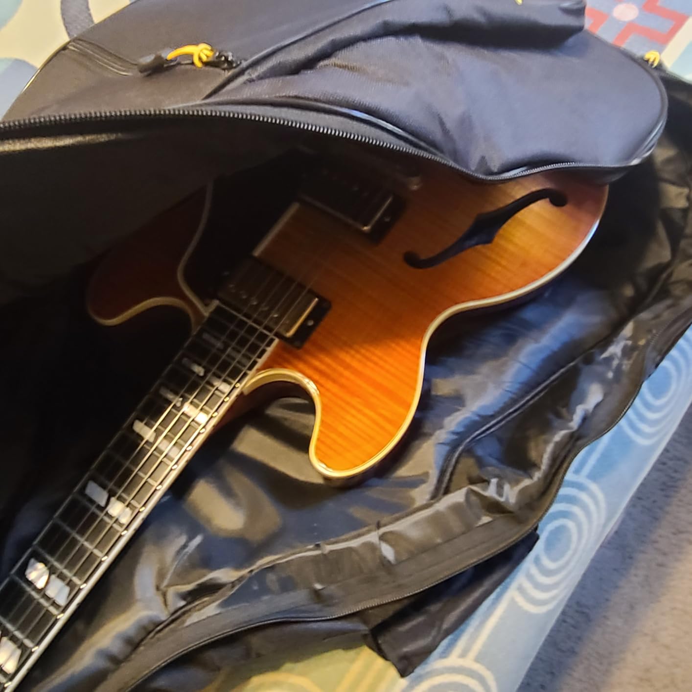 40 41 42 Inch Smart Acoustic Guitar Bag, 600D Water-Resistant Oxford | Programmable Screen & Bluetooth Speakers | 0.7
