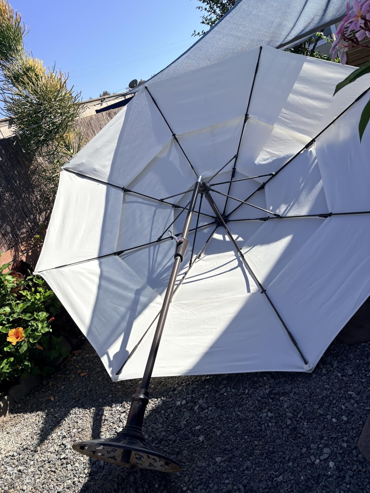 10ft Patio Umbrella, 3-Tier Vented Outdoor Table Umbrella with 8 Sturdy Fiberglass Ribs, Windproof Market Umbrella with Push Button Tilt and Crank, UV Protection for Deck, Pool, Sky Blue customer photo 1