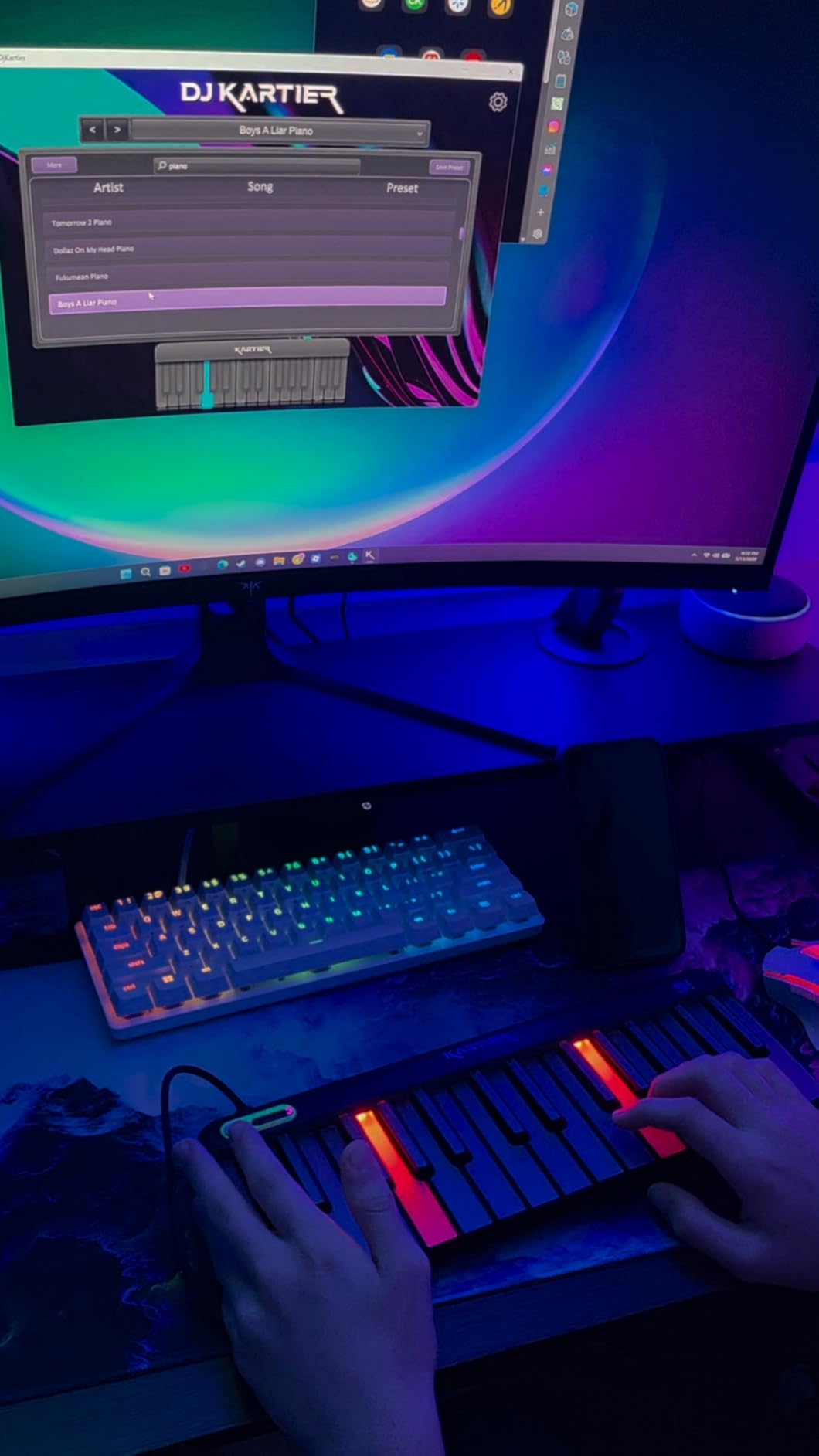 Kartier Piano MIDI Keyboard, Includes 1,000+ Famous Sounds/Presets, LED Light-Up Keys, Bluetooth & Wired Connection, IOS/Android & Desktop App Included customer photo 1
