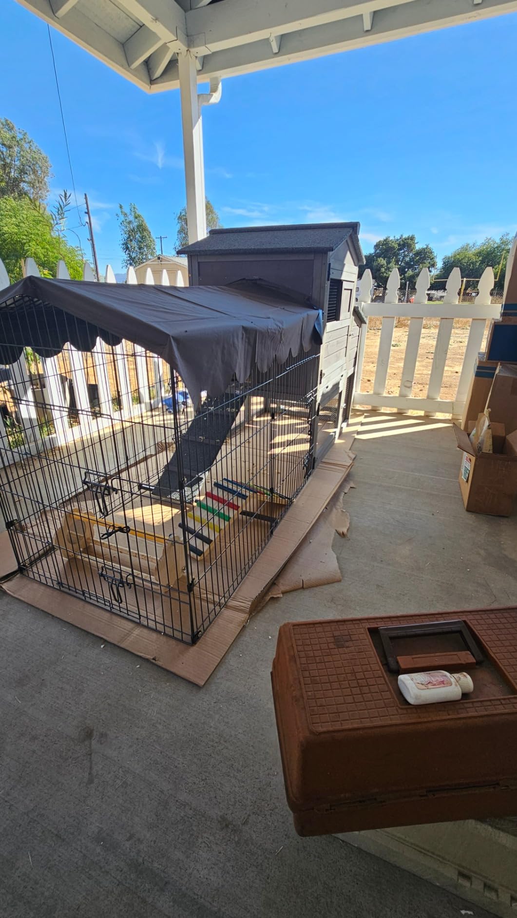 GUTINNEEN Extra Large Mobile Chicken Coop with Wheels, Large Outdoor Hen House with Run for 4-6 Chickens, Wooden Poultry Cage with Nesting Box, Metal Sliding Tray, Waterproof Cover customer photo 1
