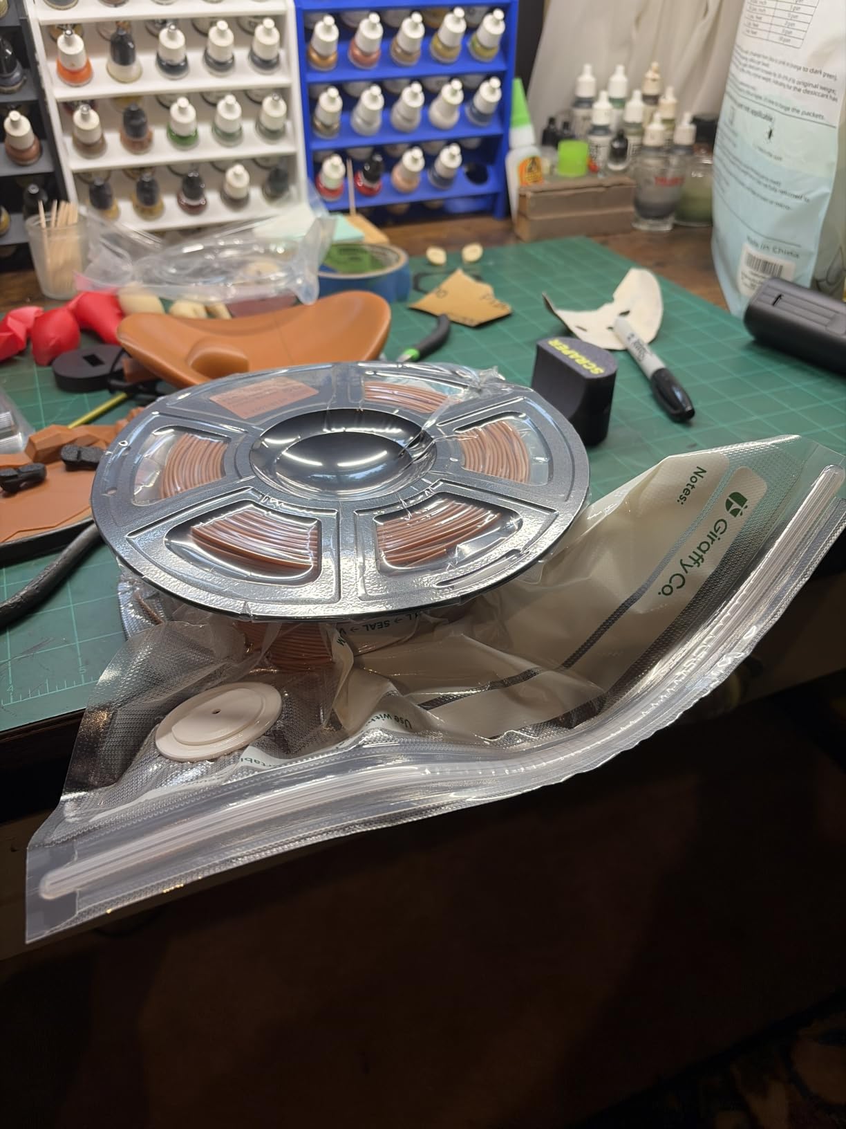Elxis Vacuum Sealer, Portable handheld Vacuum Sealer + 30 Reusable Vacuum Bags, Portable Food Sealer, With LED pressure display, 2-Speed Pressure Control (60/80 Kpa) customer photo 1