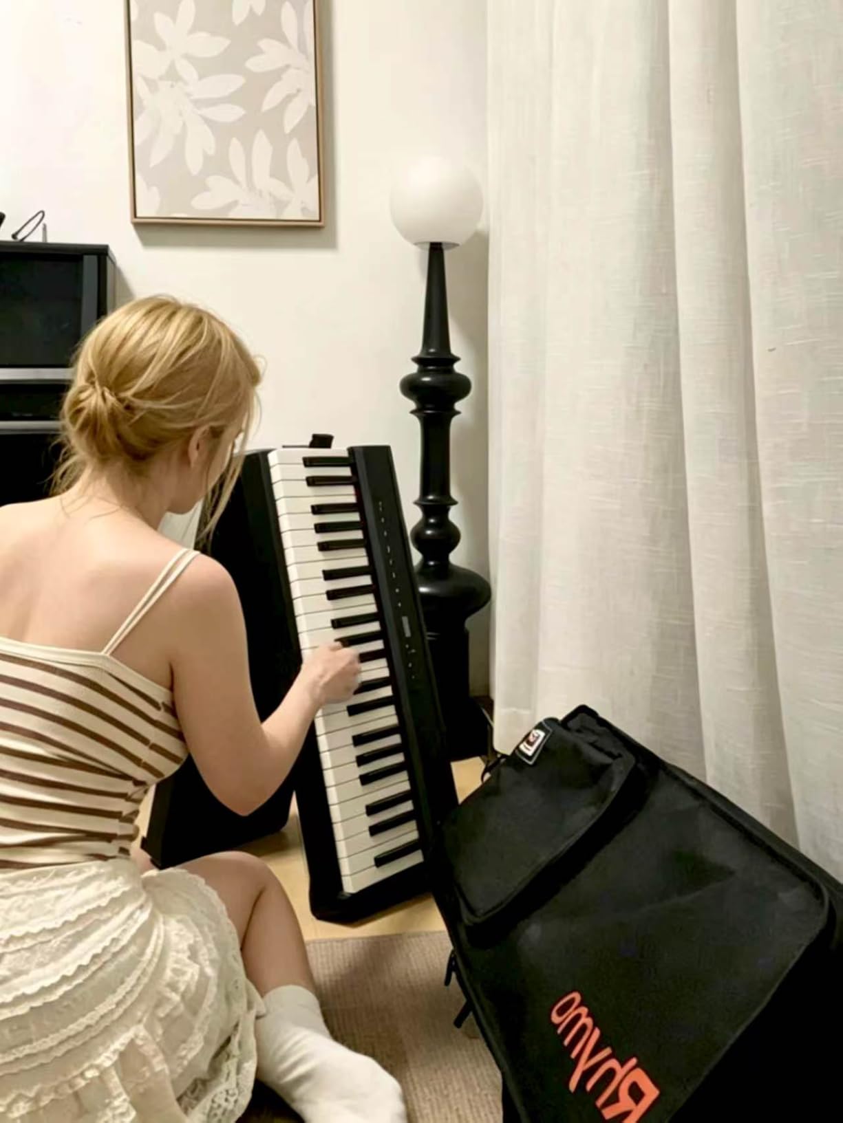 Rhymo FP88H Folding 88-Key Weighted Digital Piano Hammer-Action Keys | Built-In 40W Speakers & Battery | Reverb & Effects | Bluetooth MIDI/Audio | Great for Beginners & Experienced Players customer photo 2