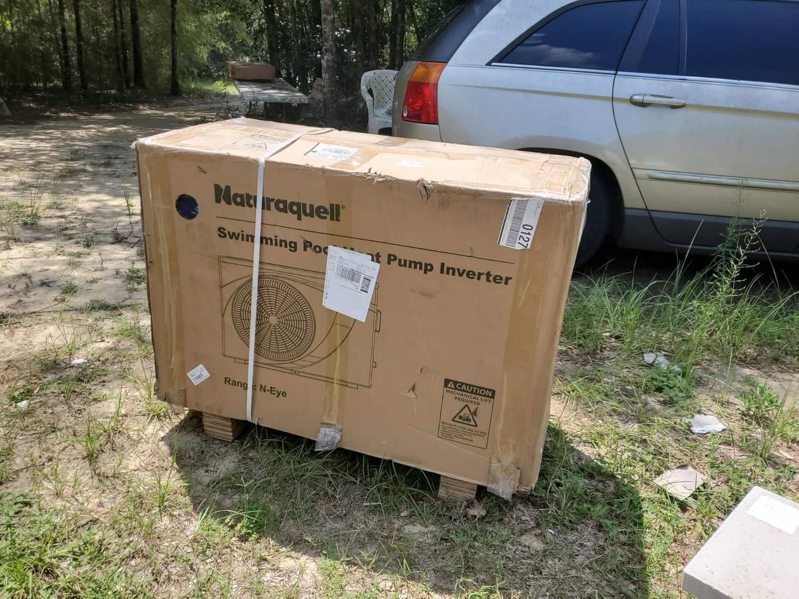 Swimming Pool Heat Pump, 18,000 BTU, 5,200 Gal customer photo 1