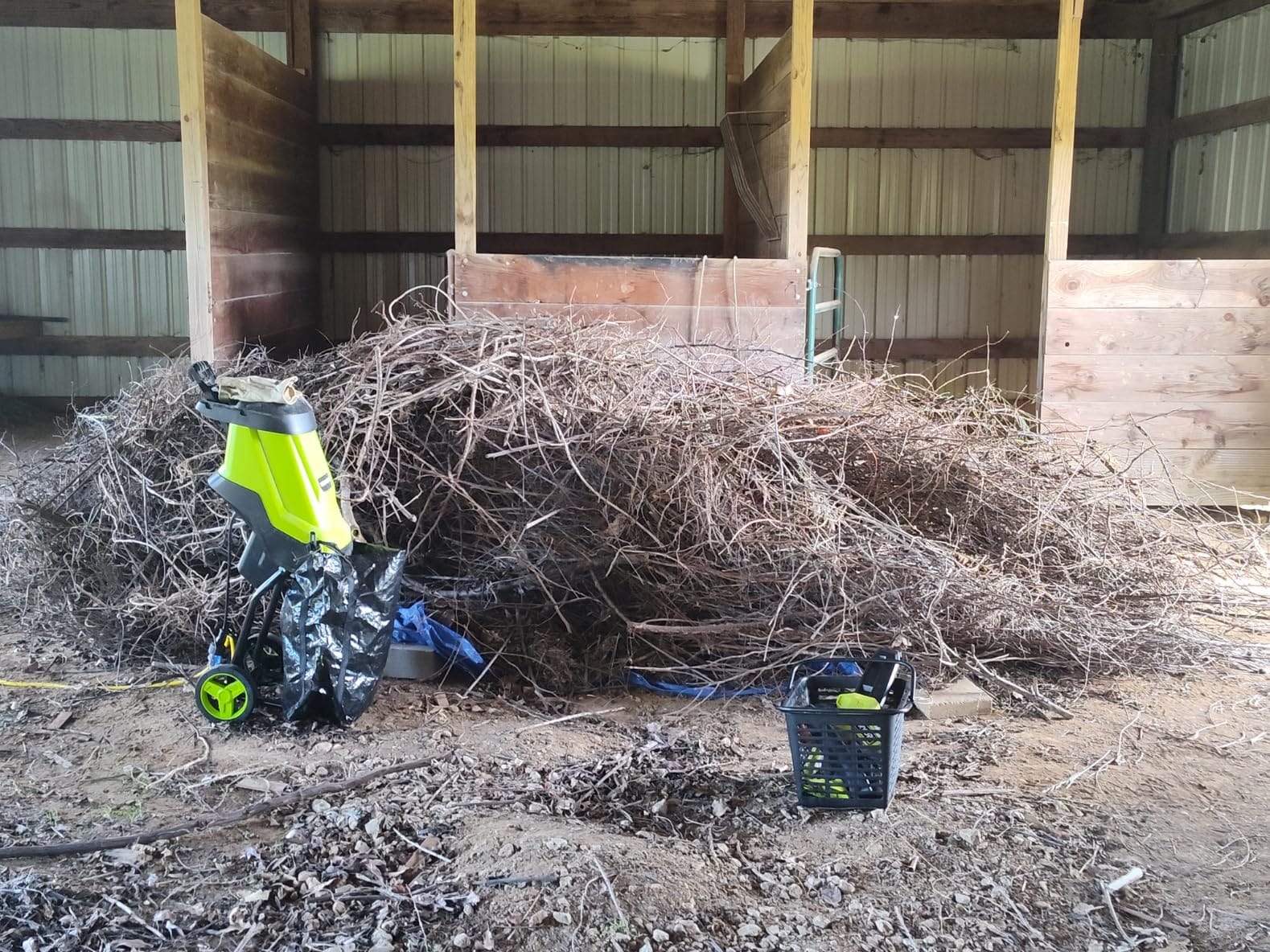 Yeryork 15-Amp Wood Chipper, 21:1 Reduction Electric Wood Chipper & Shredder, 1.8