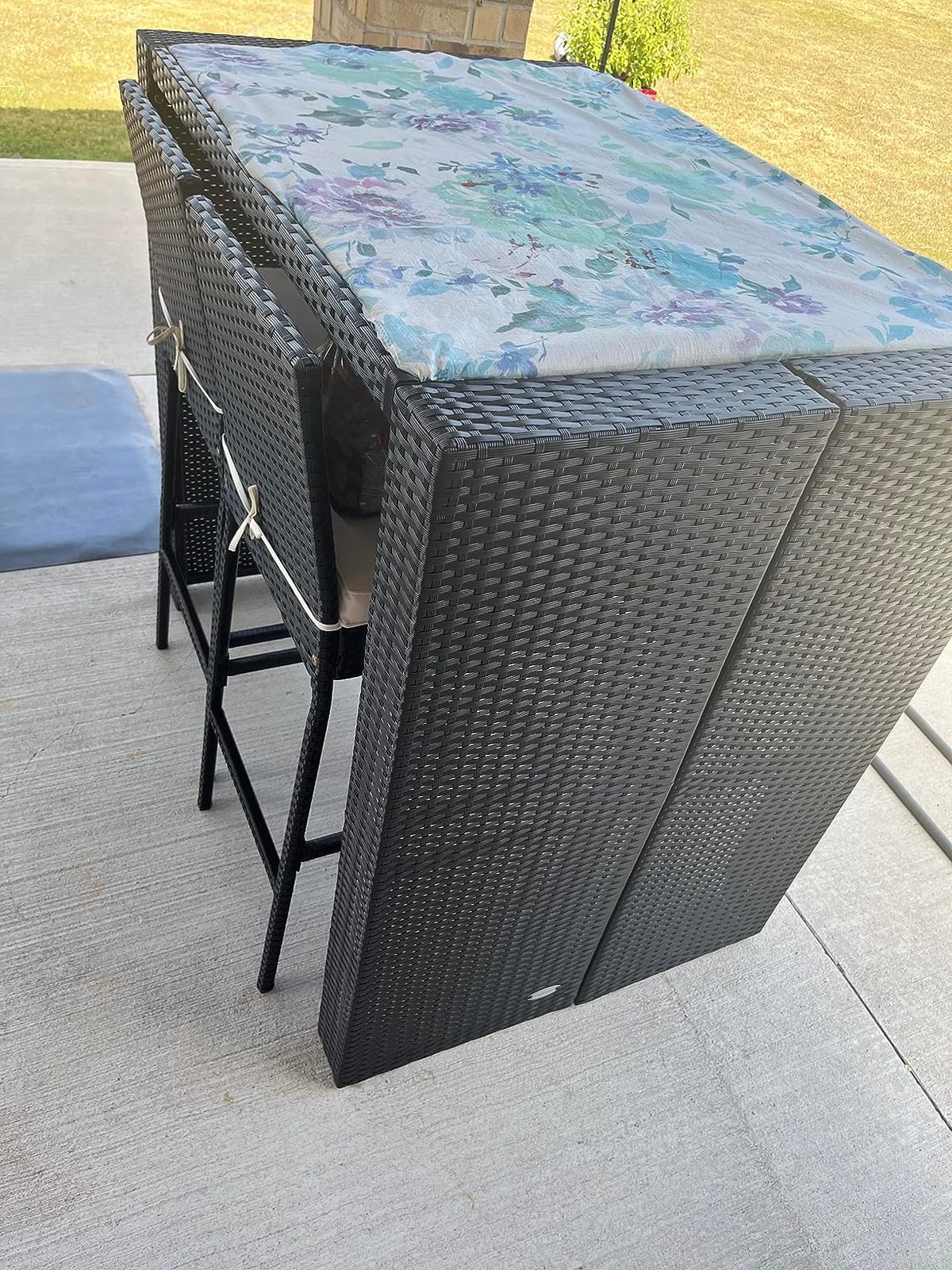 Tangkula 7 Piece Outdoor Bar Set with 6 Cushioned Chairs customer photo 2
