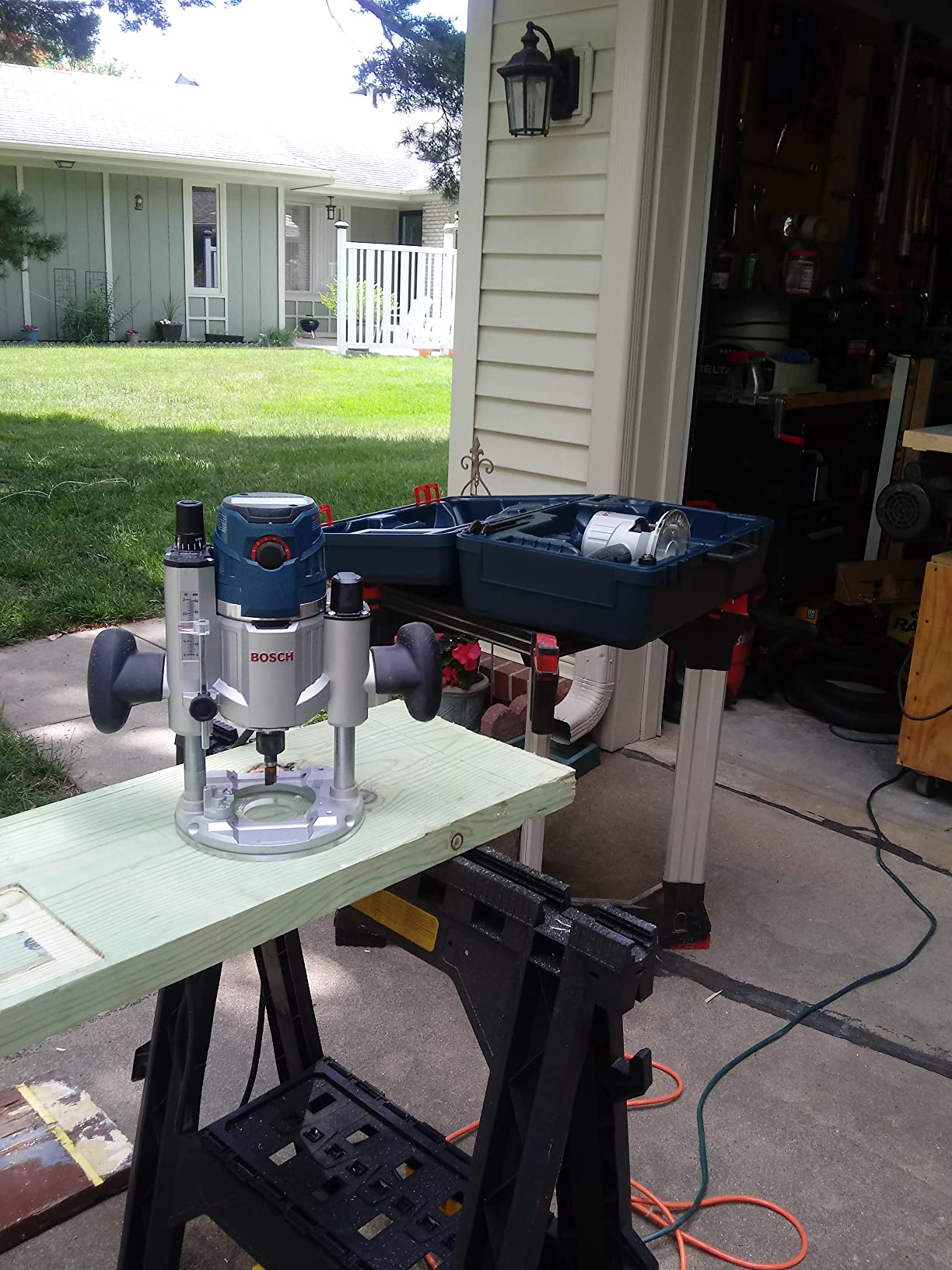Bosch MRC23EVSK 2.3 HP Electronic Modular Router System customer photo 2