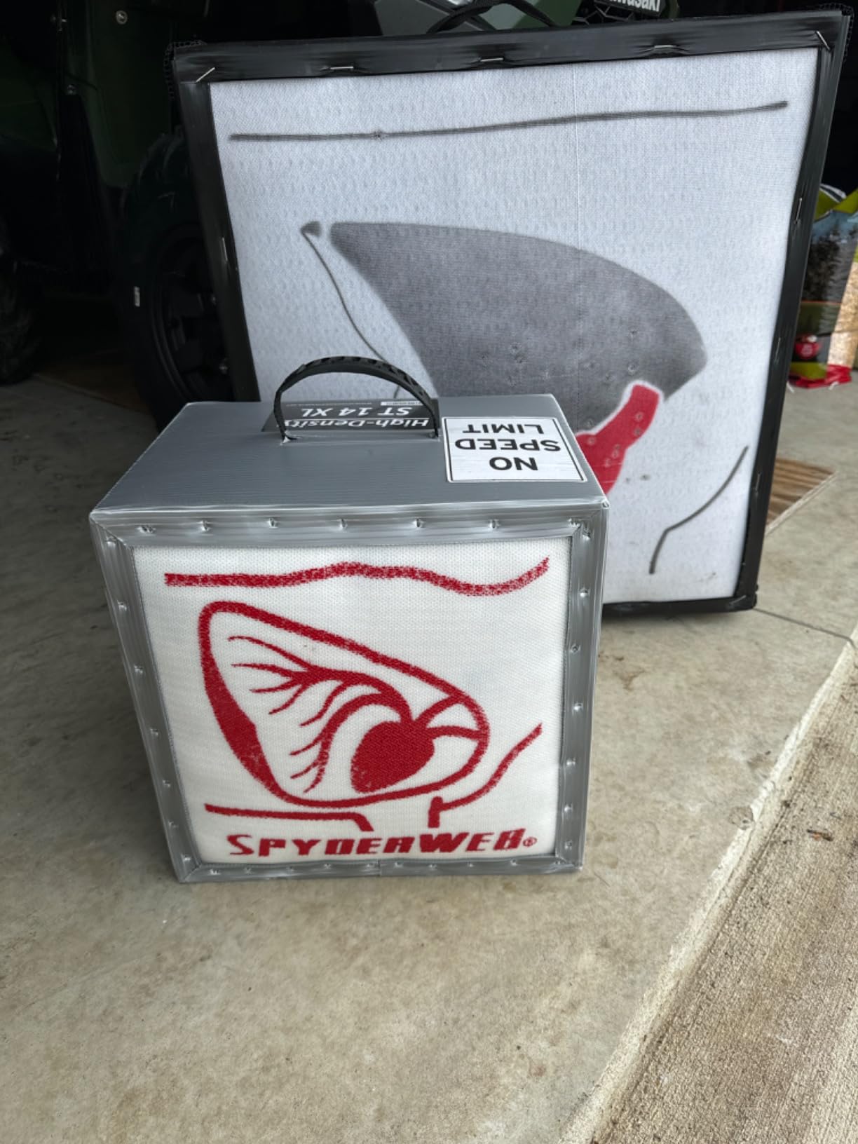 SpyderWeb 14XL Portable Crossbow Target, No Speed Limit™, Easy Arrow Pull customer photo 2