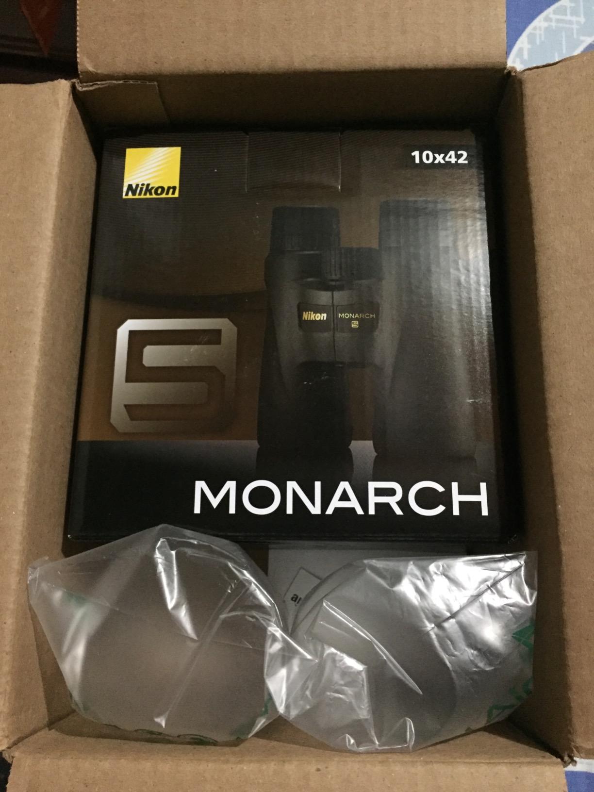 Nikon 7577 MONARCH 5 10x42 Binocular (Black) customer photo 1