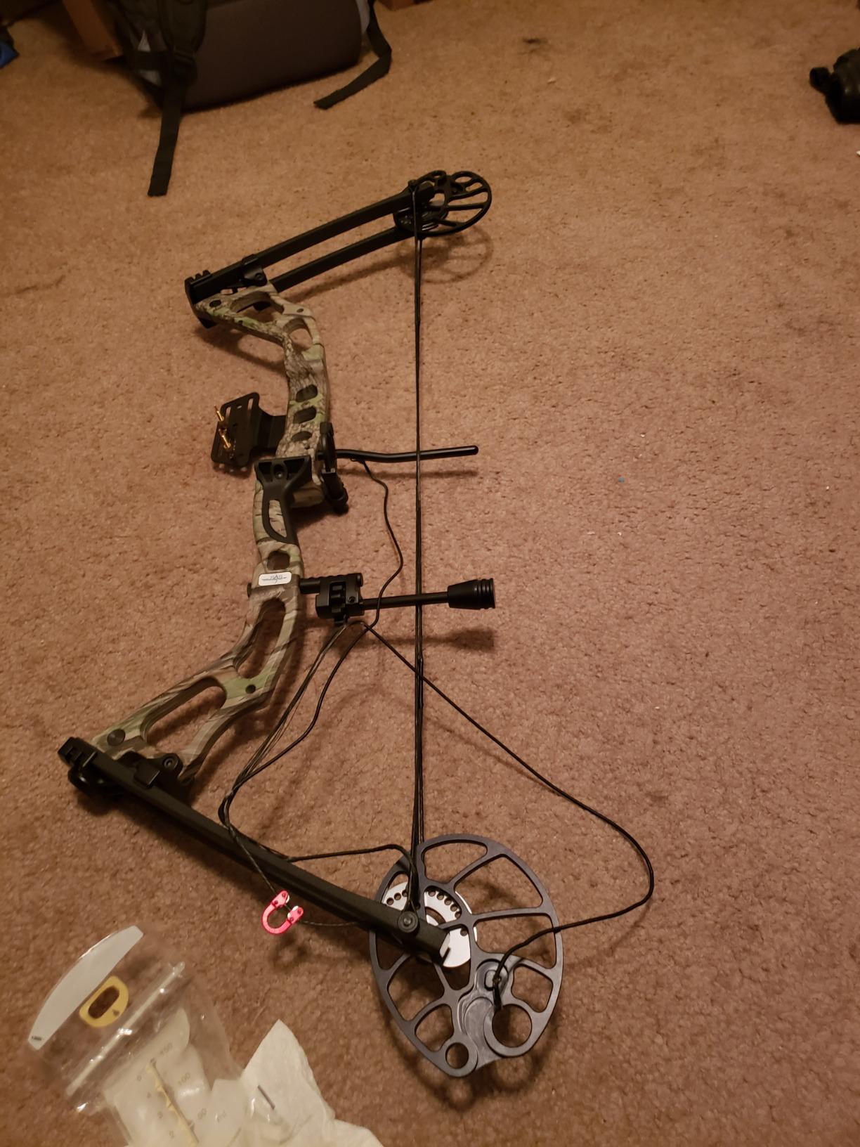 SAS Southland Archery Supply Outrage 70 Lbs 31'' ATA Hunting Compound Bow - Autumn Camo customer photo 1
