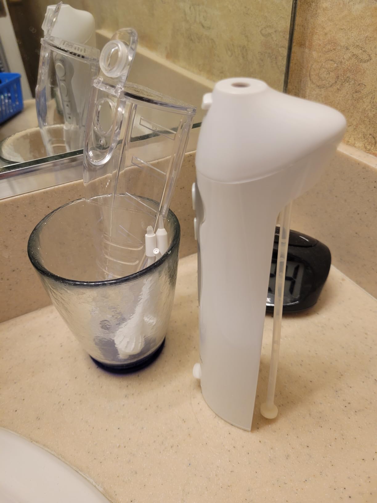 AquaSonic Aqua Flosser customer photo 1