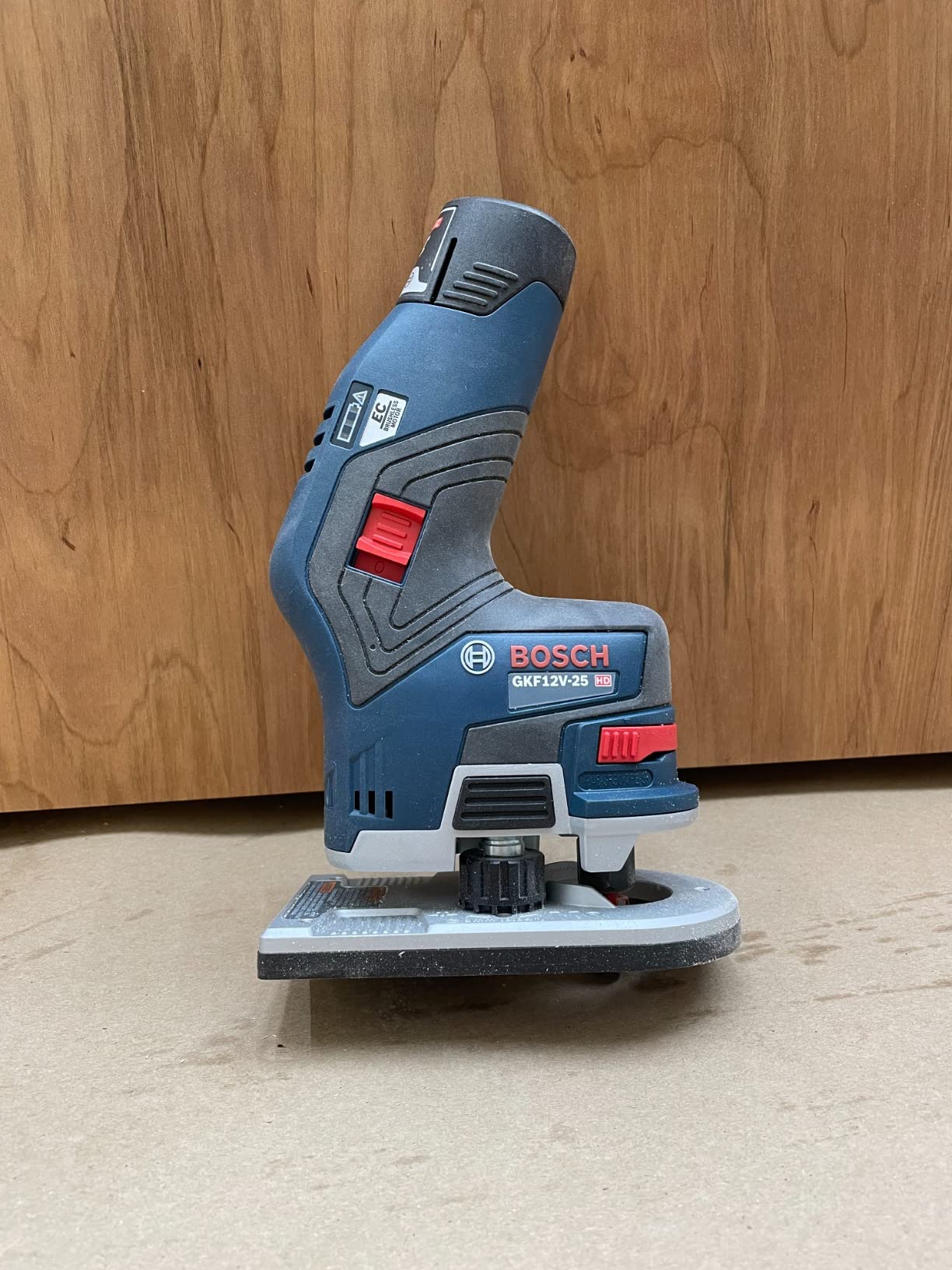 Bosch GKF12V-25N 12V Max EC Brushless Palm Edge Router (Bare Tool) customer photo 2
