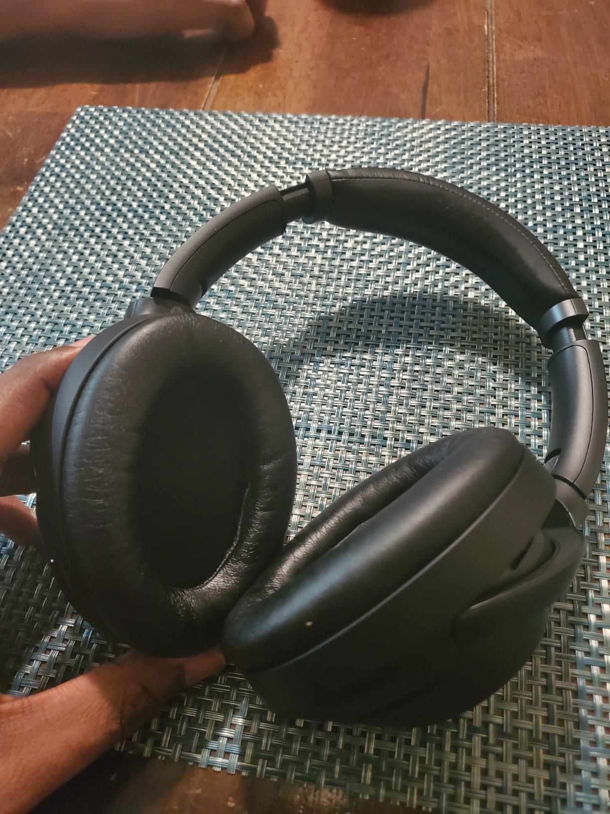 SONY WH1000XM3 Bluetooth Wireless Noise Canceling Headphones, Black WH-1000XM3/B (Renewed) customer photo 1