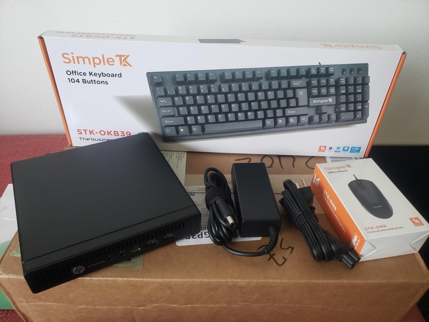 HP EliteDesk 800 G2 Desktop Mini Business PC, Intel Quad-Core i5-6500T up to 3.1G, 16GB DDR4, 240GB SSD, VGA, DP, Win 11 Pro 64 bit (Renewed) customer photo 1
