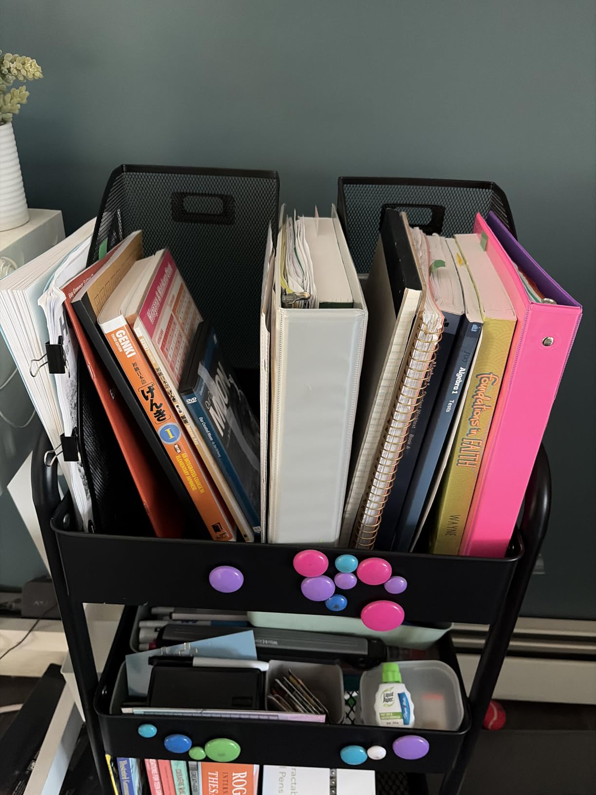 Mind Reader Vertical File Organizers, Desktop File Holders for Folders, Magazines, and Paperwork, Workspace Organizer, Metal Mesh, Set of 2, Black customer photo 2