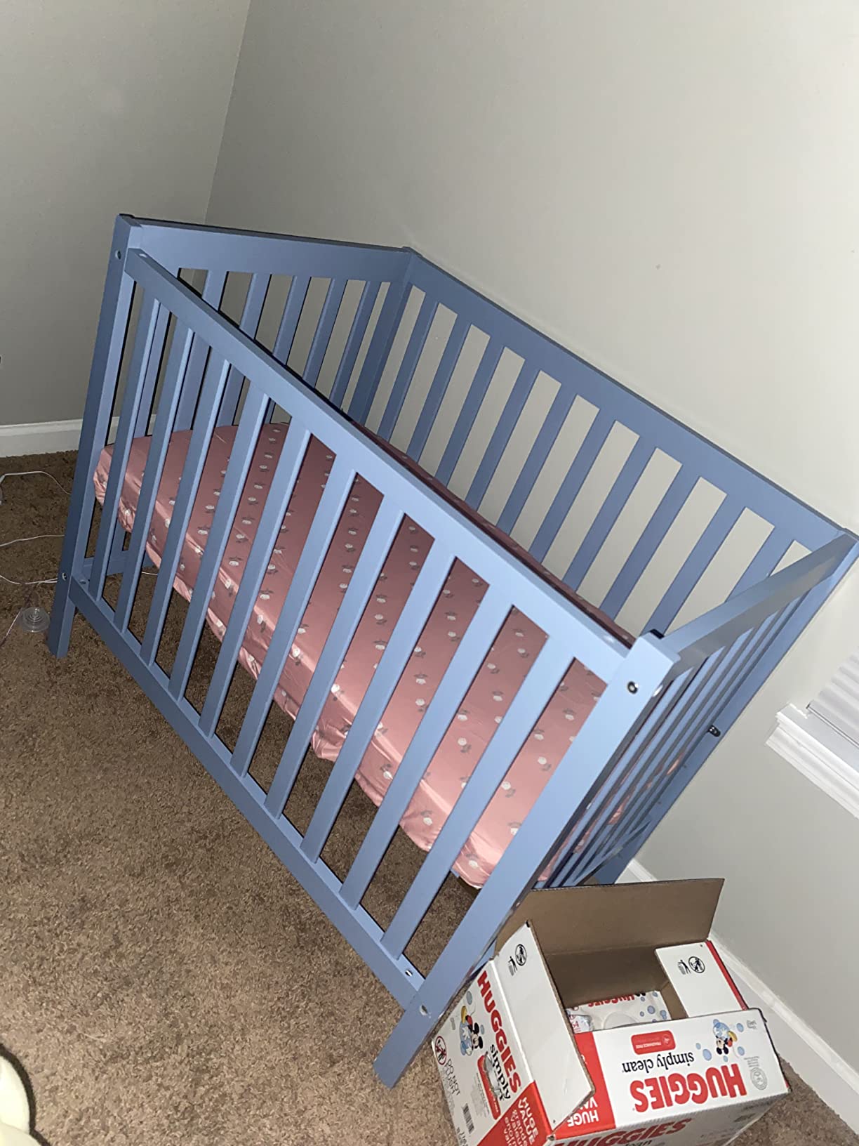 Dream On Me Edgewood 4-in-1 Convertible Mini Baby Crib in Cool Grey, GreenGuard Gold & JPMA, Non-Toxic, Compact 40×25×33″ Design, Converts to Mini Daybed & Twin Bed, 1″ Mattress Pad customer photo 1