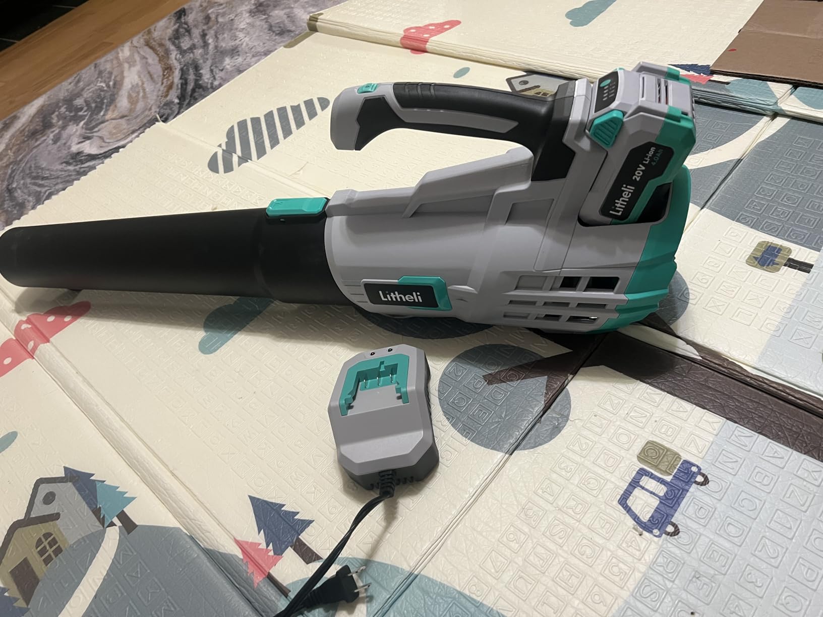Litheli 20V Cordless Leaf Blower 350 CFM 85 MPH, Variable Speeds Electric Leaf Blower Battery Powered for Blowing Leaves, Dust, Snow, 4.0 Ah Battery & Fast Charger Included customer photo 2