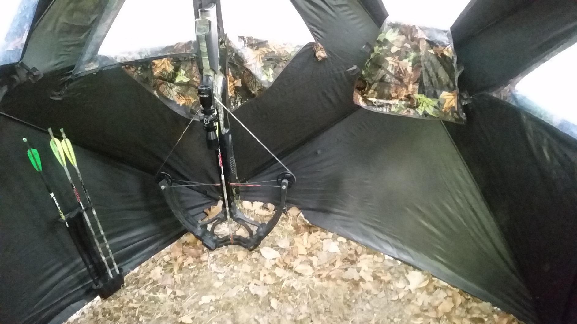 Tangkula 3 Person Pop up Ground Blind, Portable Hunting Blind with Mesh Windows, Carrying Bag & Ground Stakes, Camouflage Hunting Tent with Hub System, Camo Deer Blinds for Hunting customer photo 2