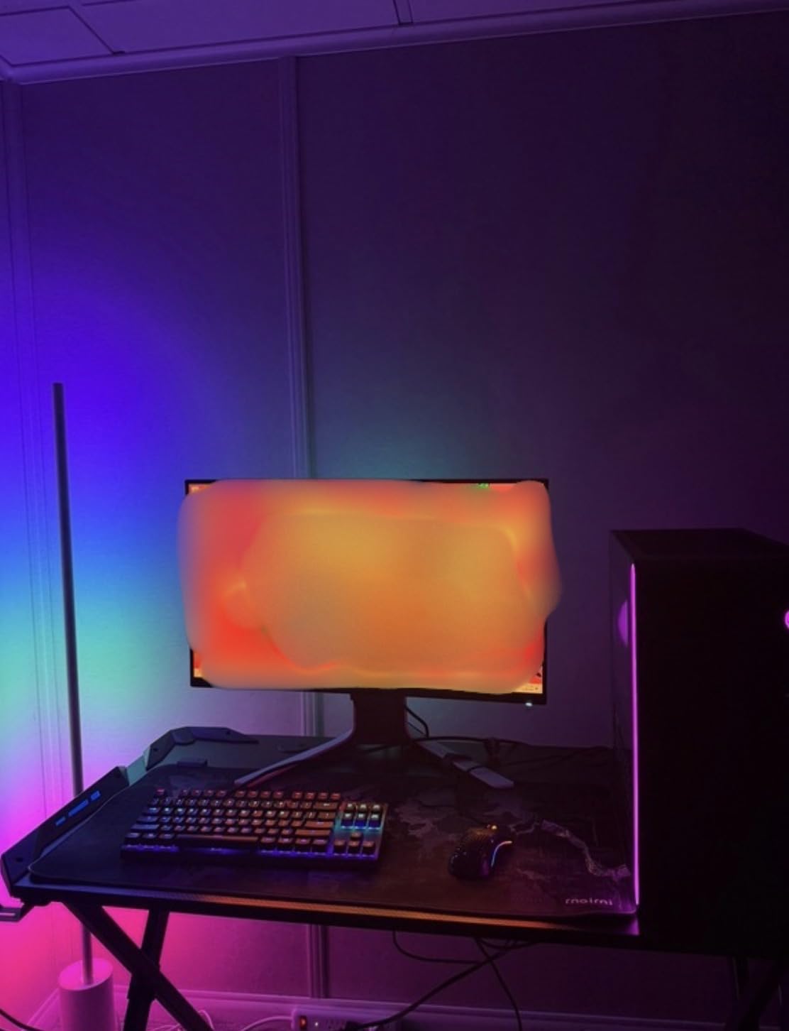 Philips Hue Signe Smart Color Changing Floor Lamp, 1-Pack, Black customer photo 1