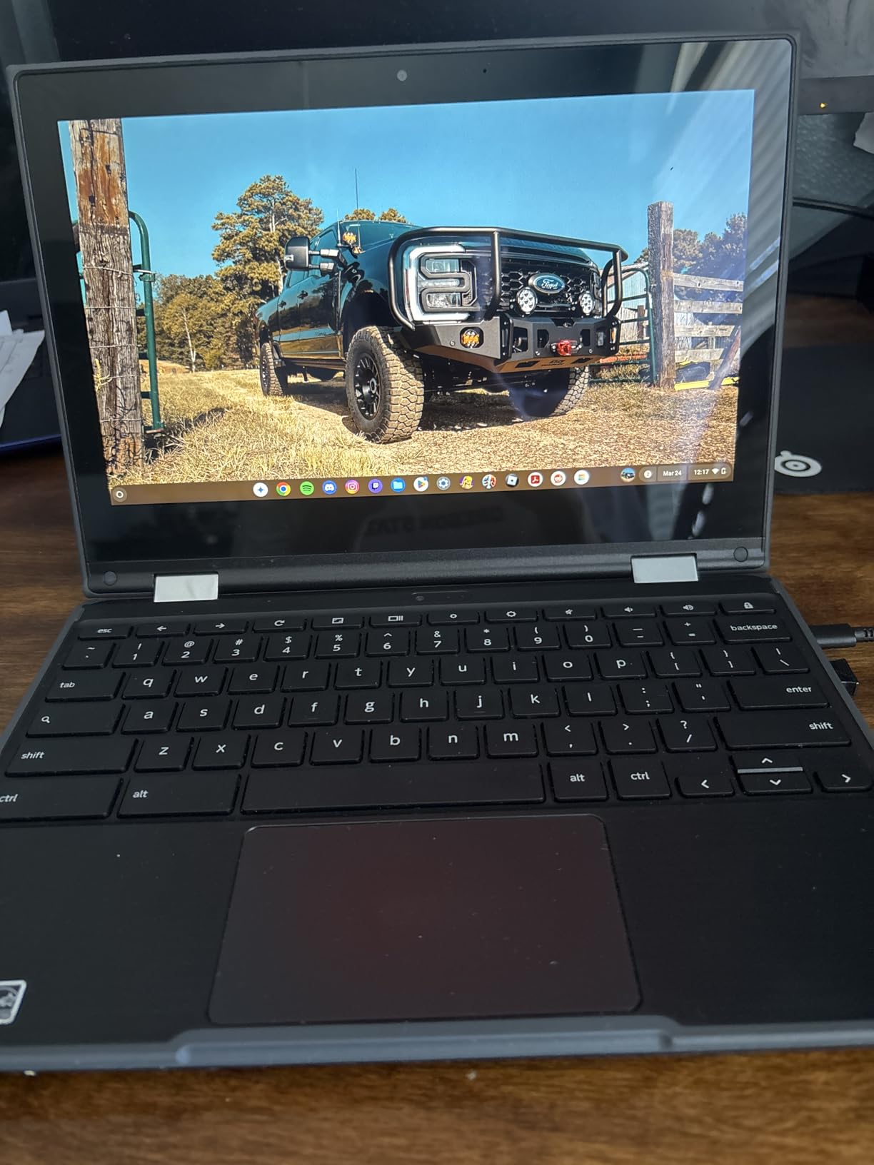 Lenovo 500e Chromebook 2-in-1 Laptop, 11.6in HD Touch, Intel Celeron N3450, 4 GB RAM, 32GB eMMC Drive, Webcam, Chrome OS NO Pen (Renewed) (No Pen) customer photo 1